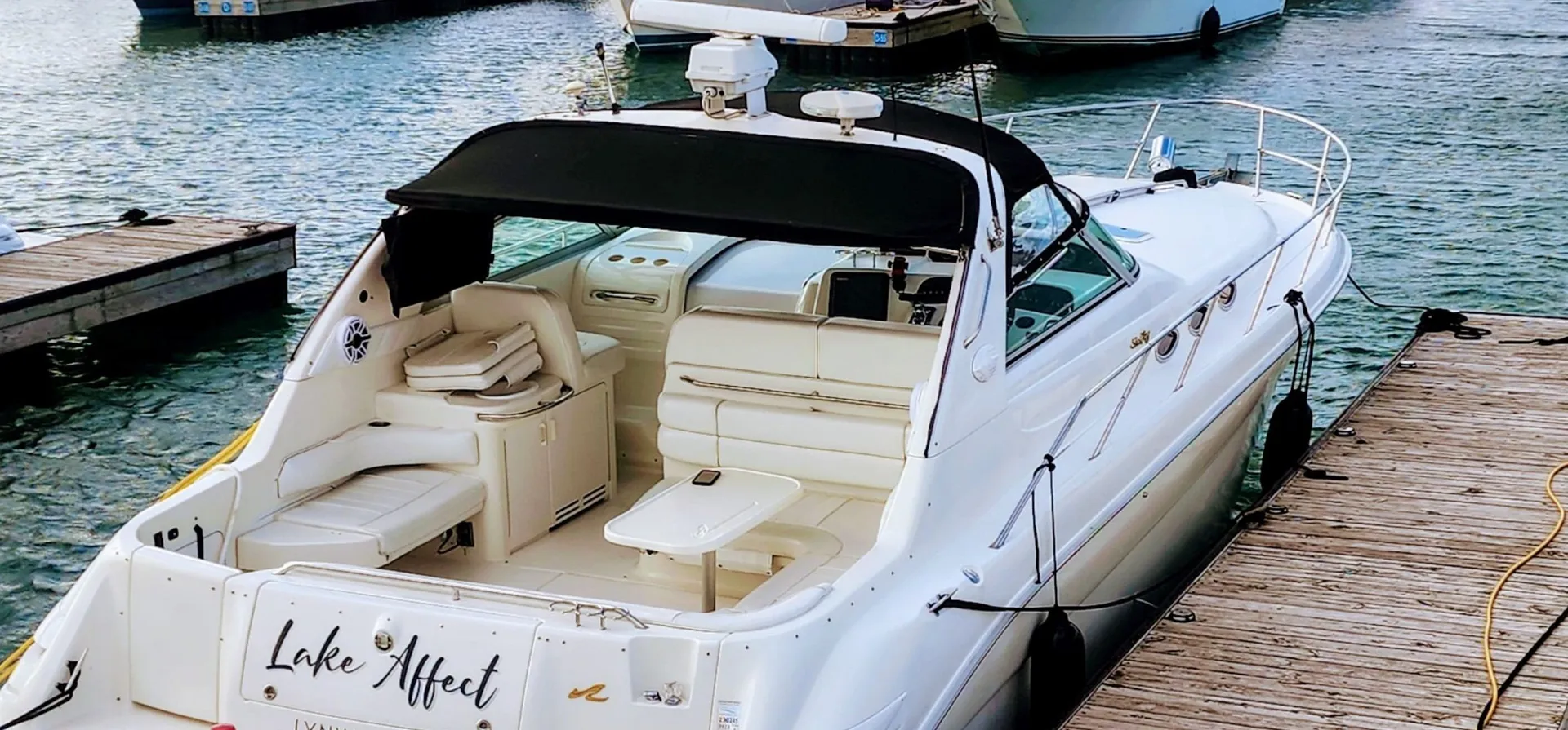 Sea Ray Boats 370 Sundancer in Chicago, IL — photo 4