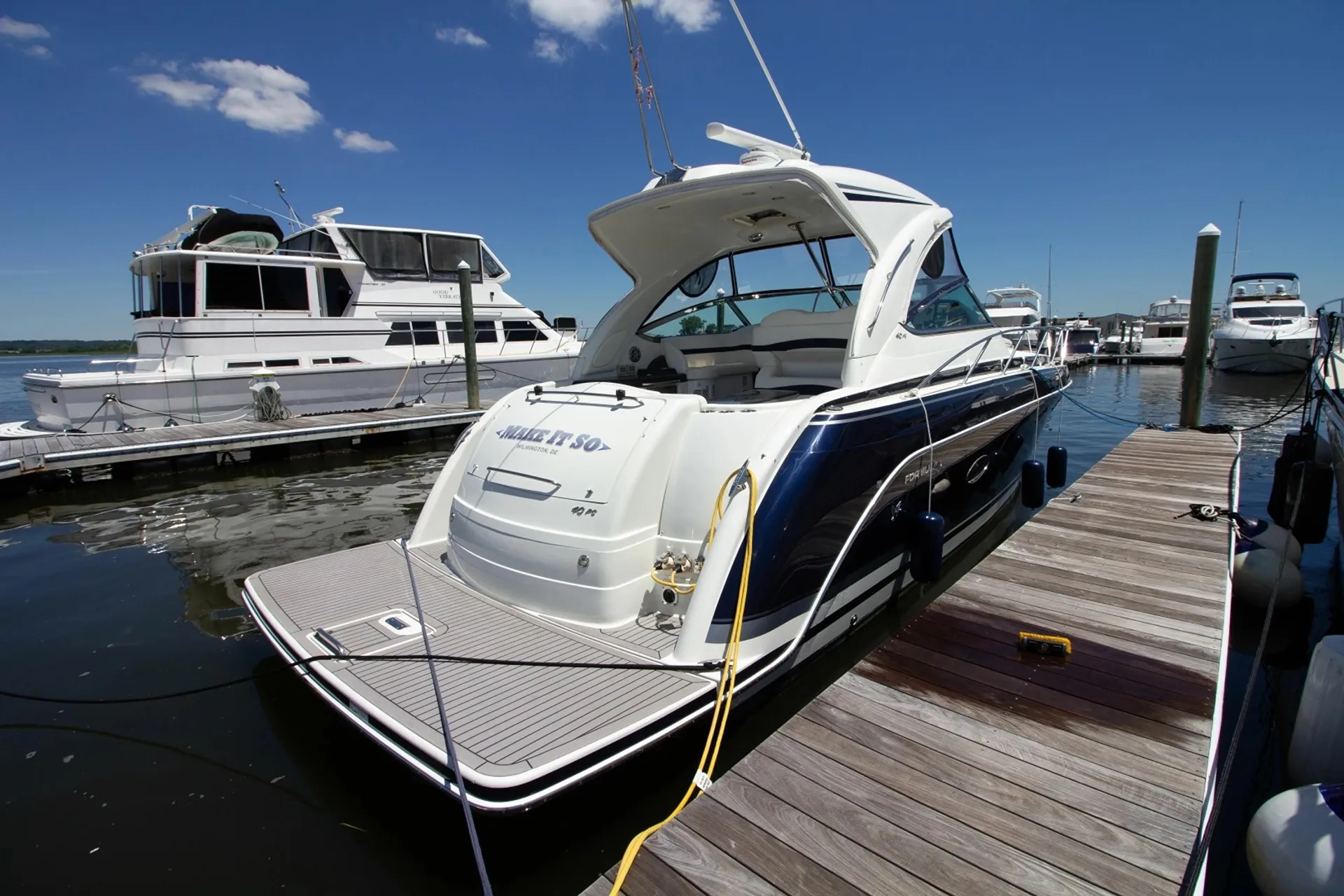 2016 Formula 400 Luxury Yacht | Twin Volvo 