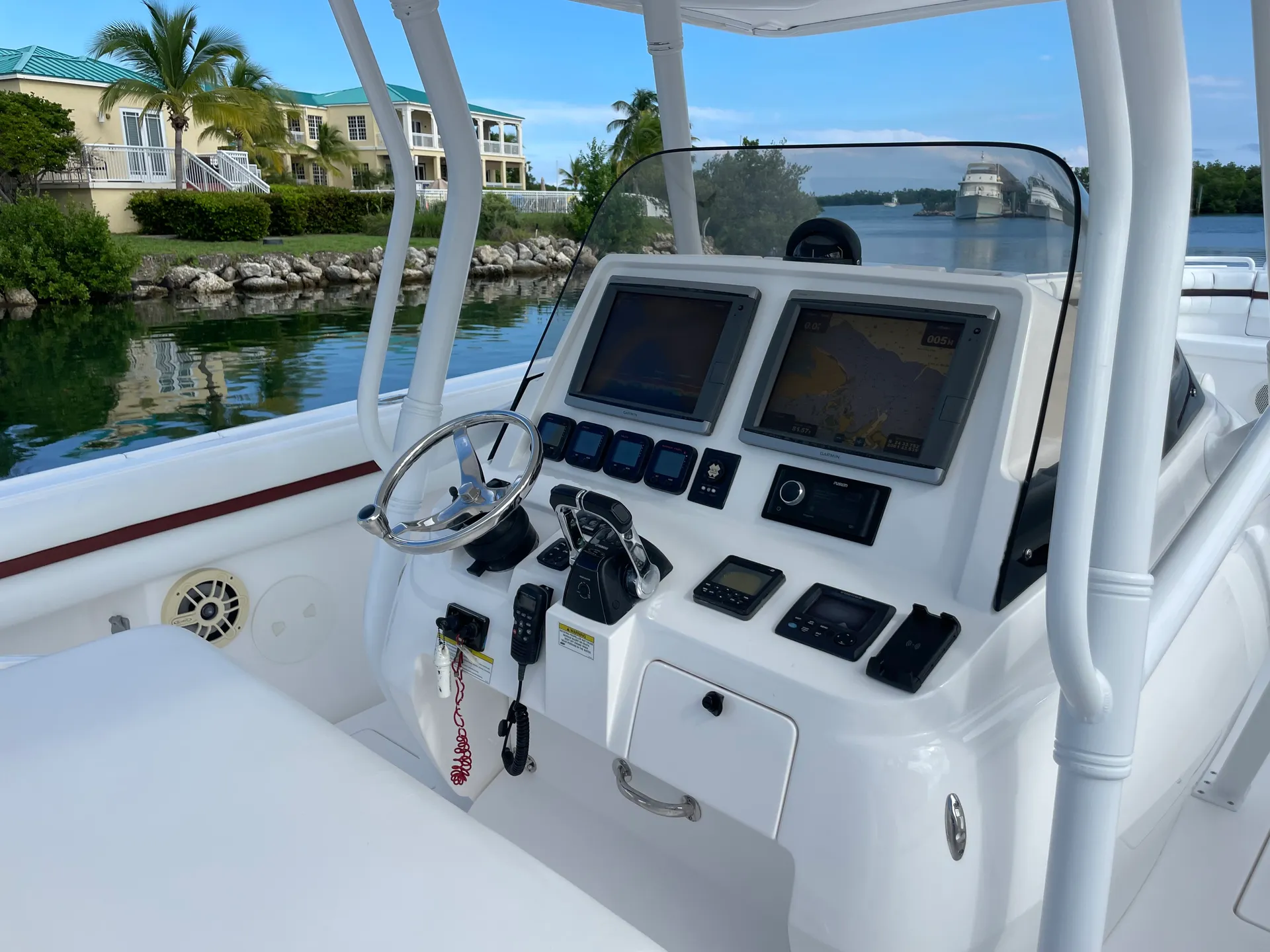 Premium Intrepid Center Console | Triple Yamaha Power for 12 Guests