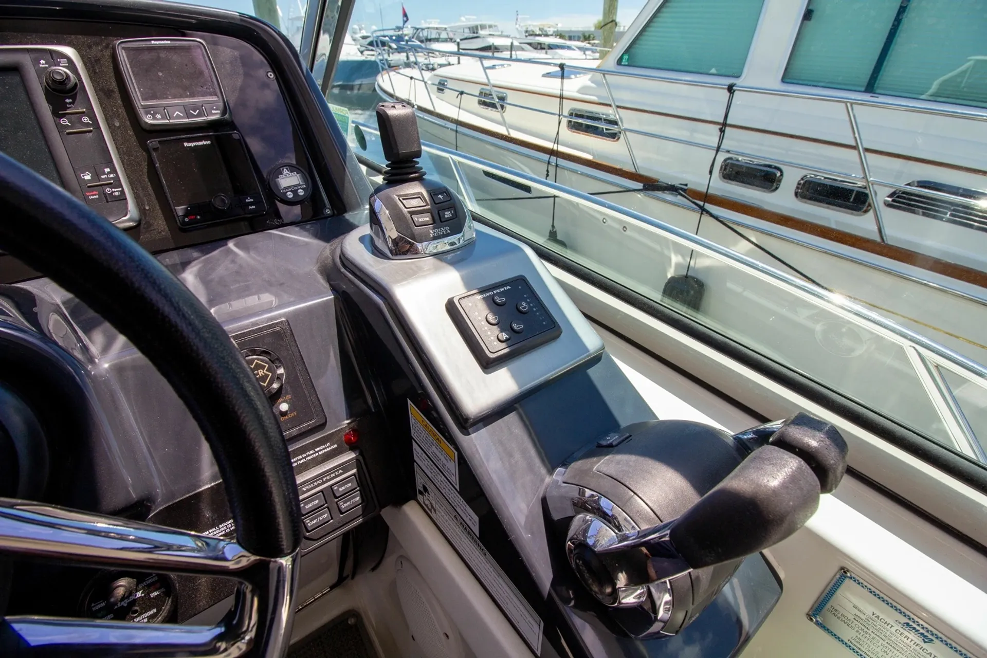 2016 Formula 400 Luxury Yacht | Twin Volvo 