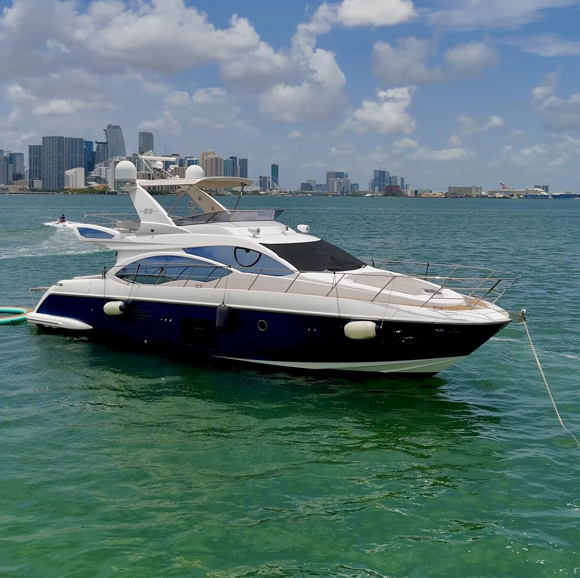 Azimut 60 Flybridge in Miami, FL — photo 3