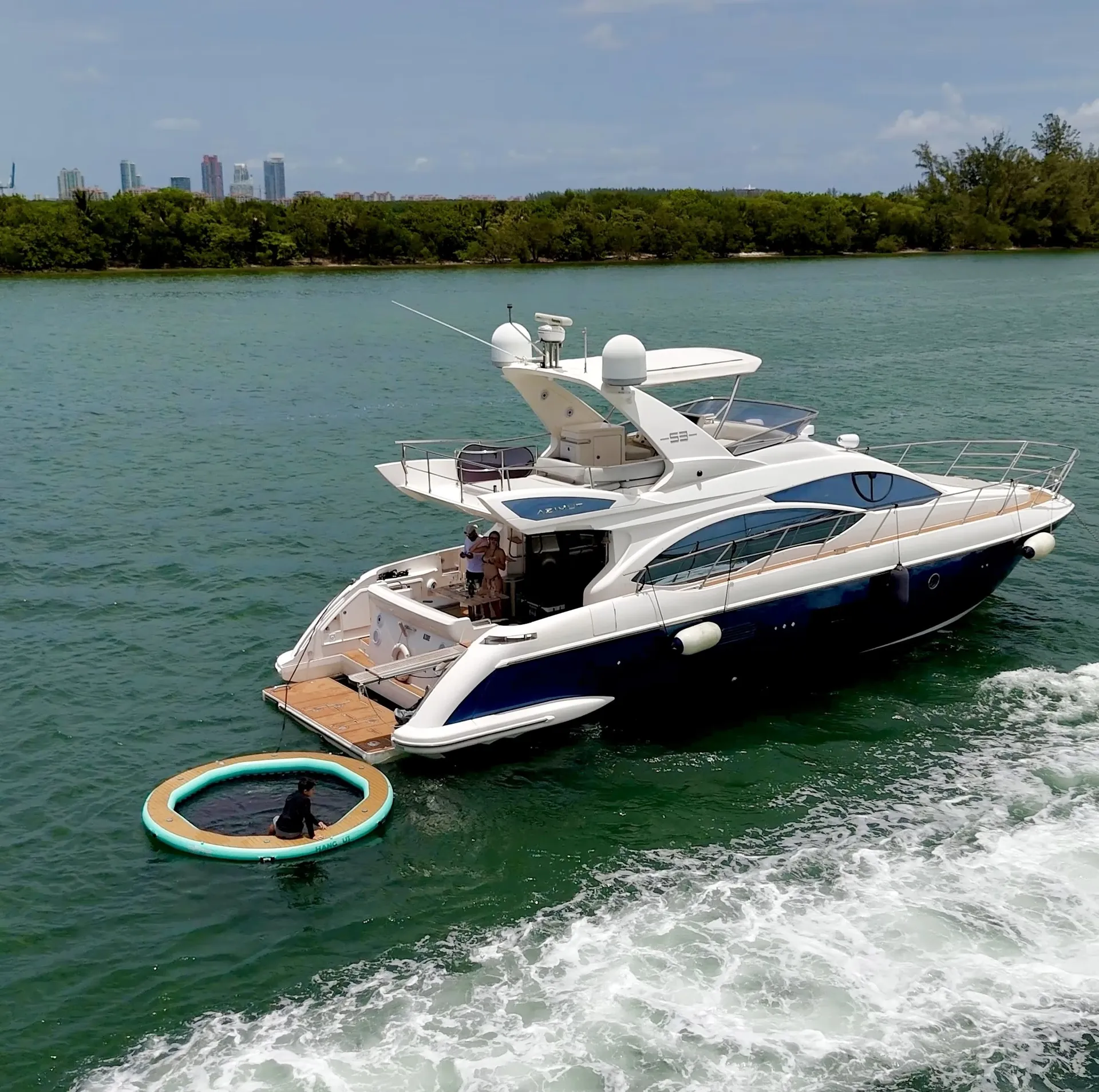 Azimut 60 Flybridge in Miami, FL — photo 4