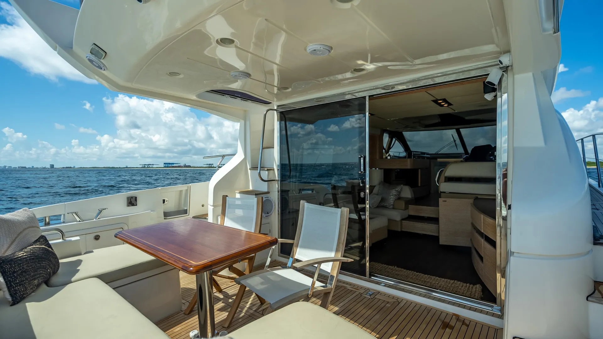 Azimut 60 Flybridge in Miami, FL — photo 7