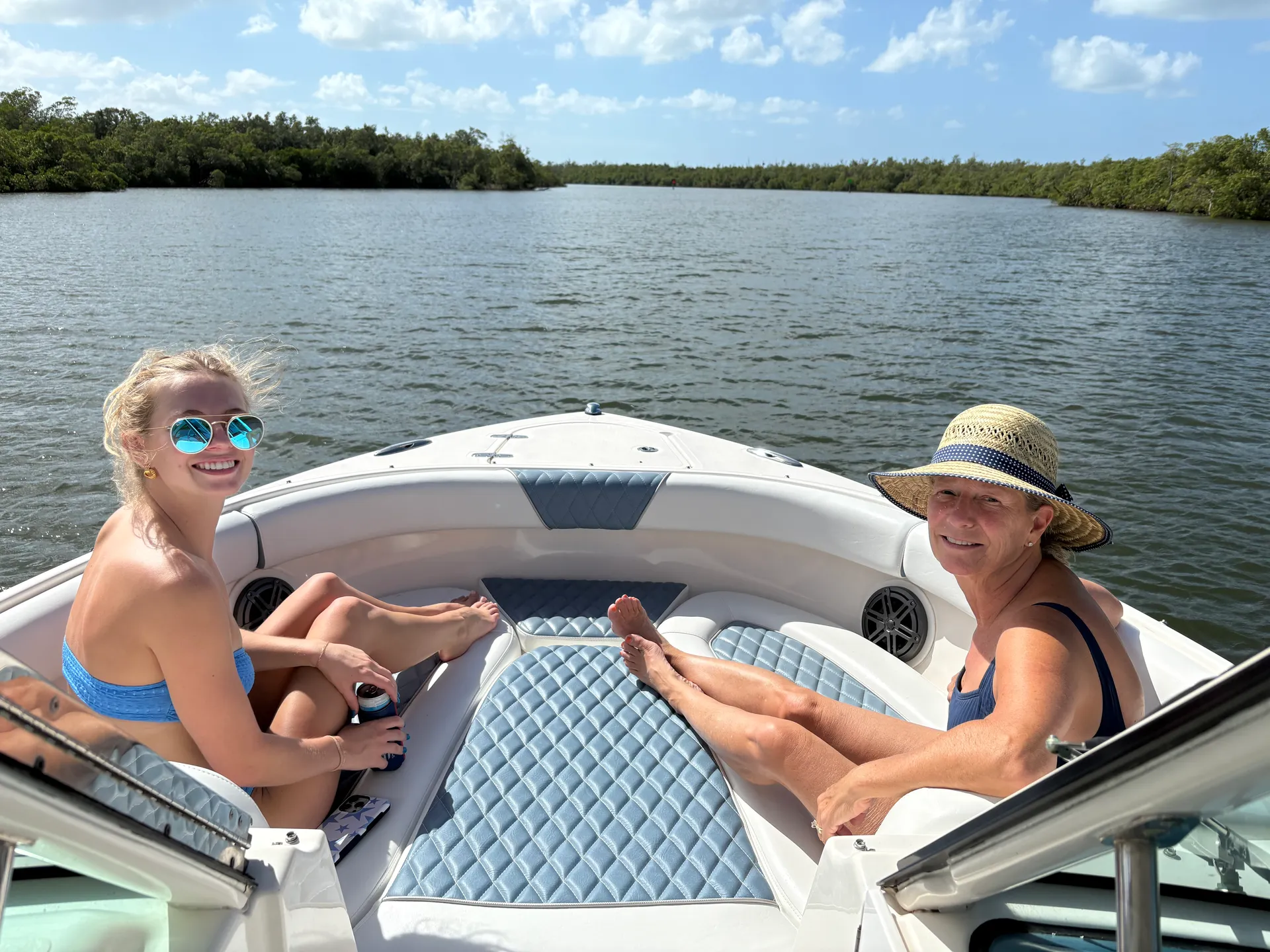 PURSUIT DC265 DUAL CONSOLE W/2-F150HP in Naples, FL — photo 7