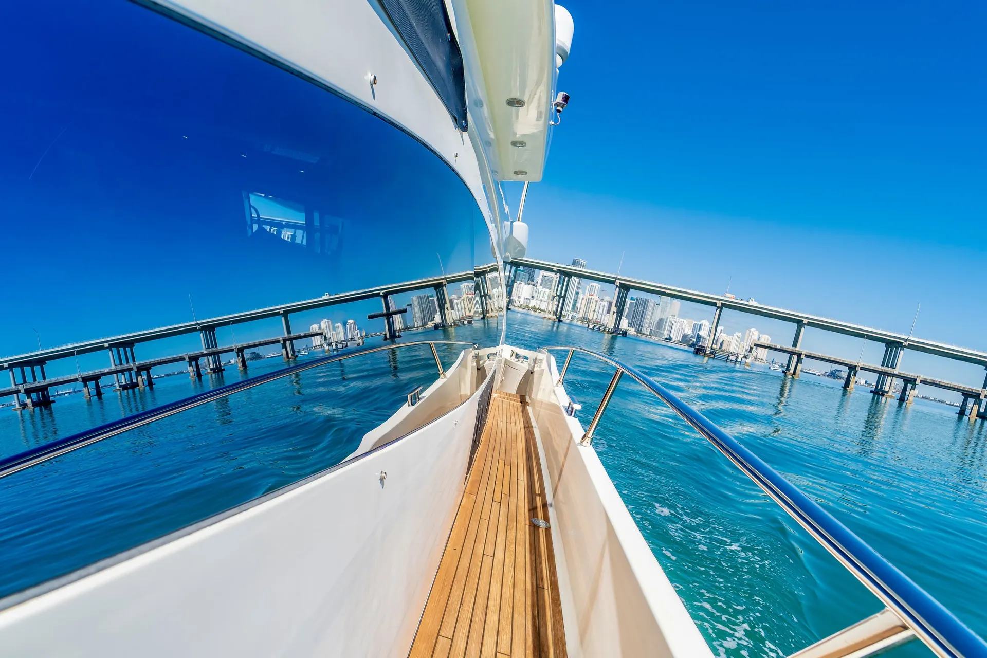 Azimut 70 Flybridge in Miami, FL — photo 10