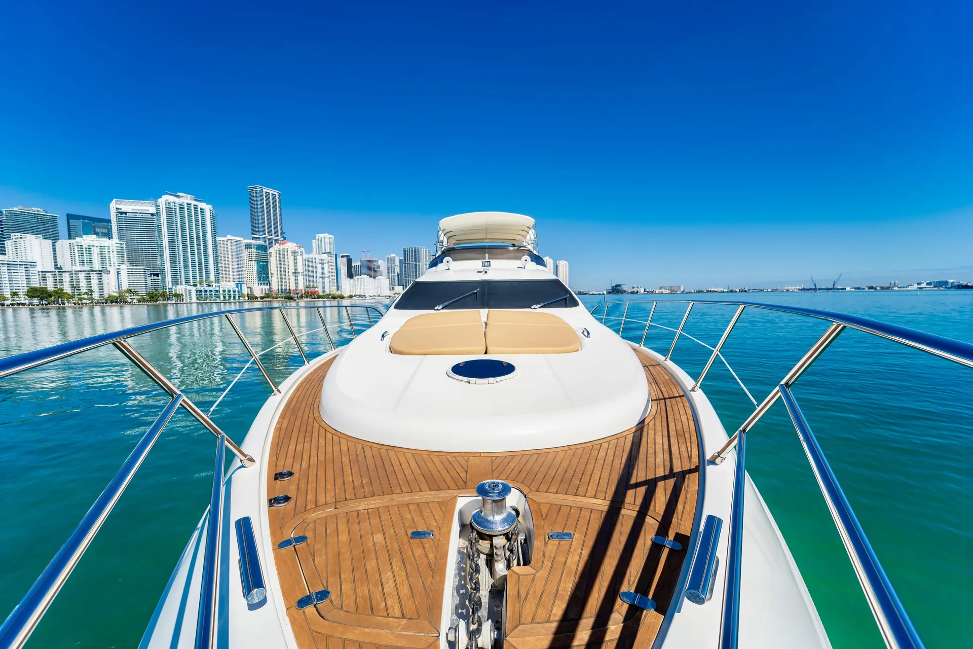 Azimut 70 Flybridge in Miami, FL — photo 9