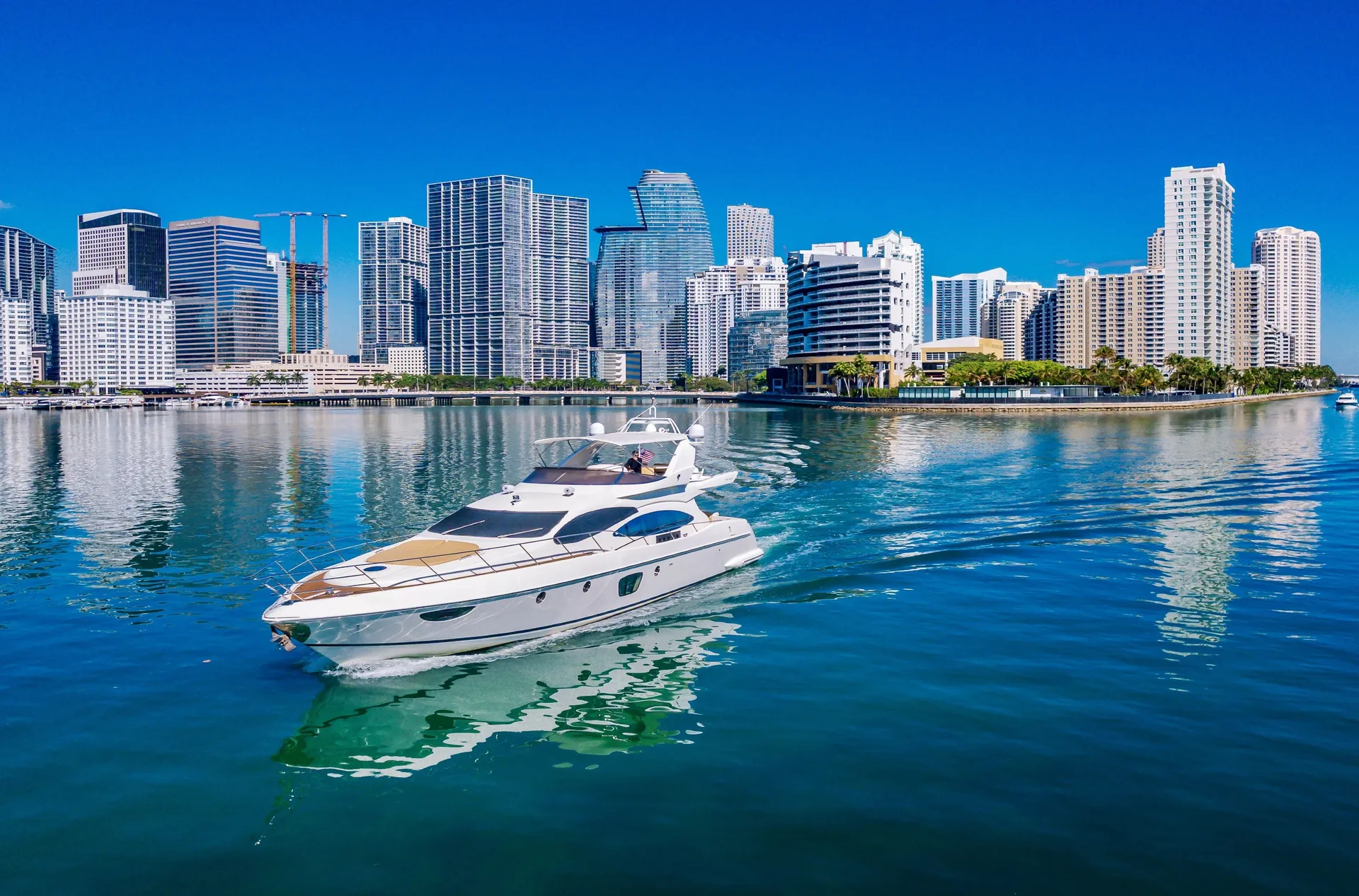 Azimut 70 Flybridge in Miami, FL