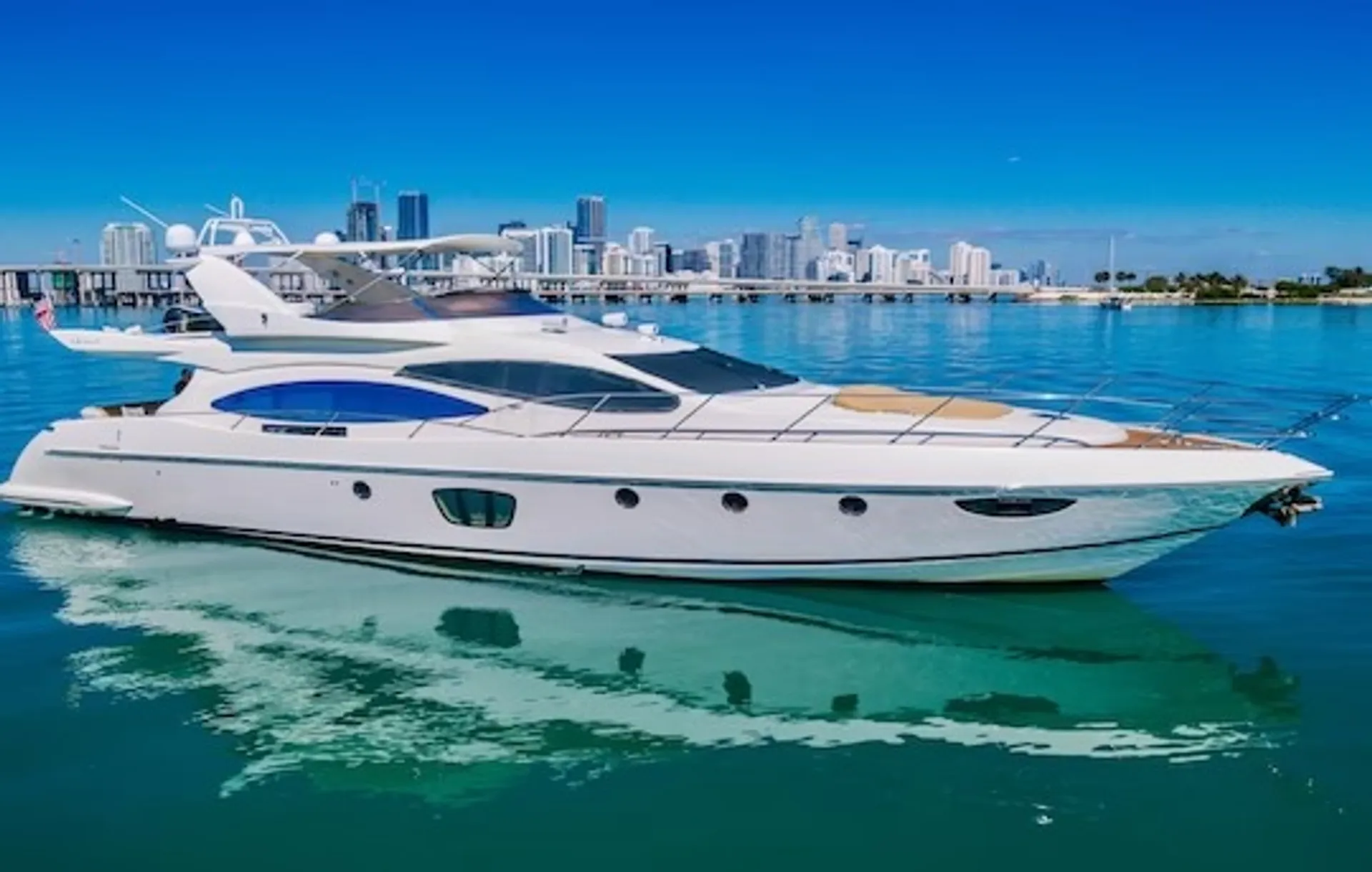 Azimut 70 Flybridge in Miami, FL — photo 3