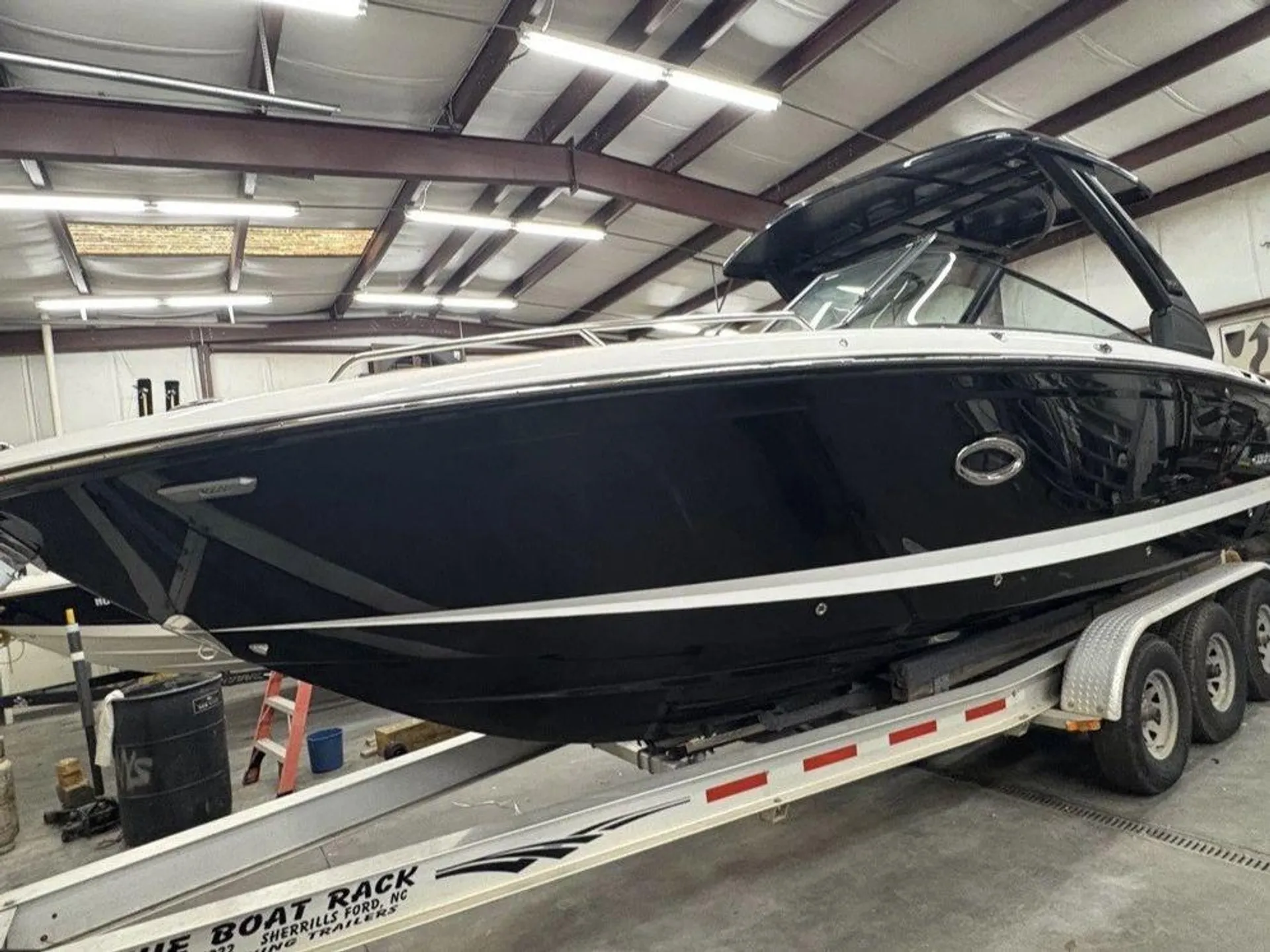CHAPARRAL BOATS 30 SURF in Wayzata, MN