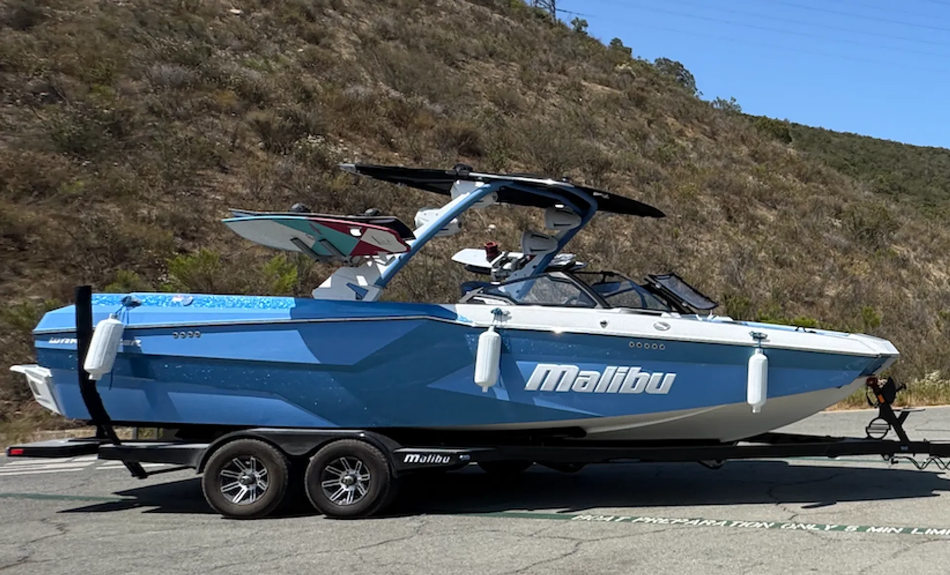 MALIBU BOATS WAKESETTER 24 MXZ in San Diego, CA — photo 3