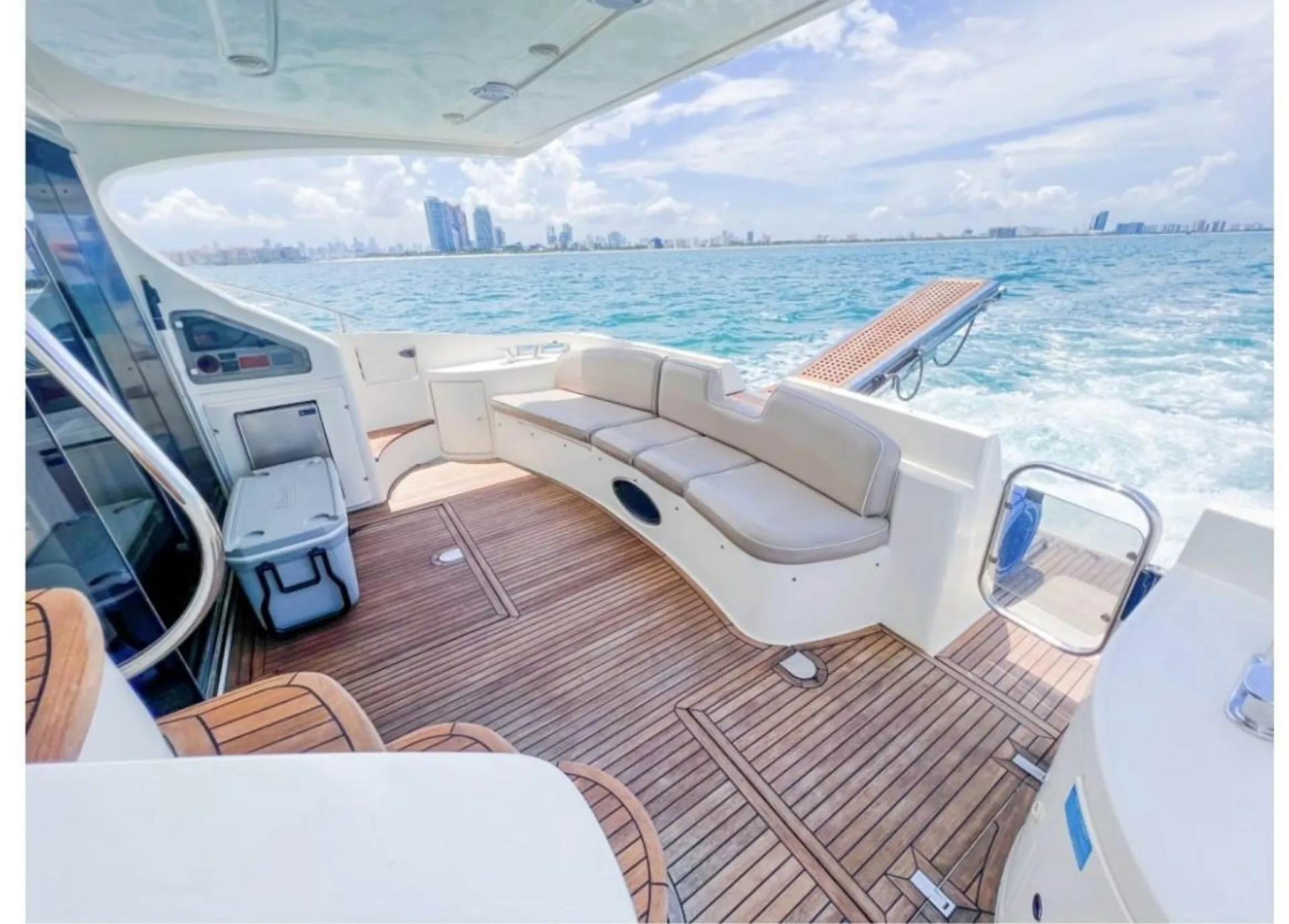 Azimut 55E Flybridge in Miami Beach, FL — photo 4