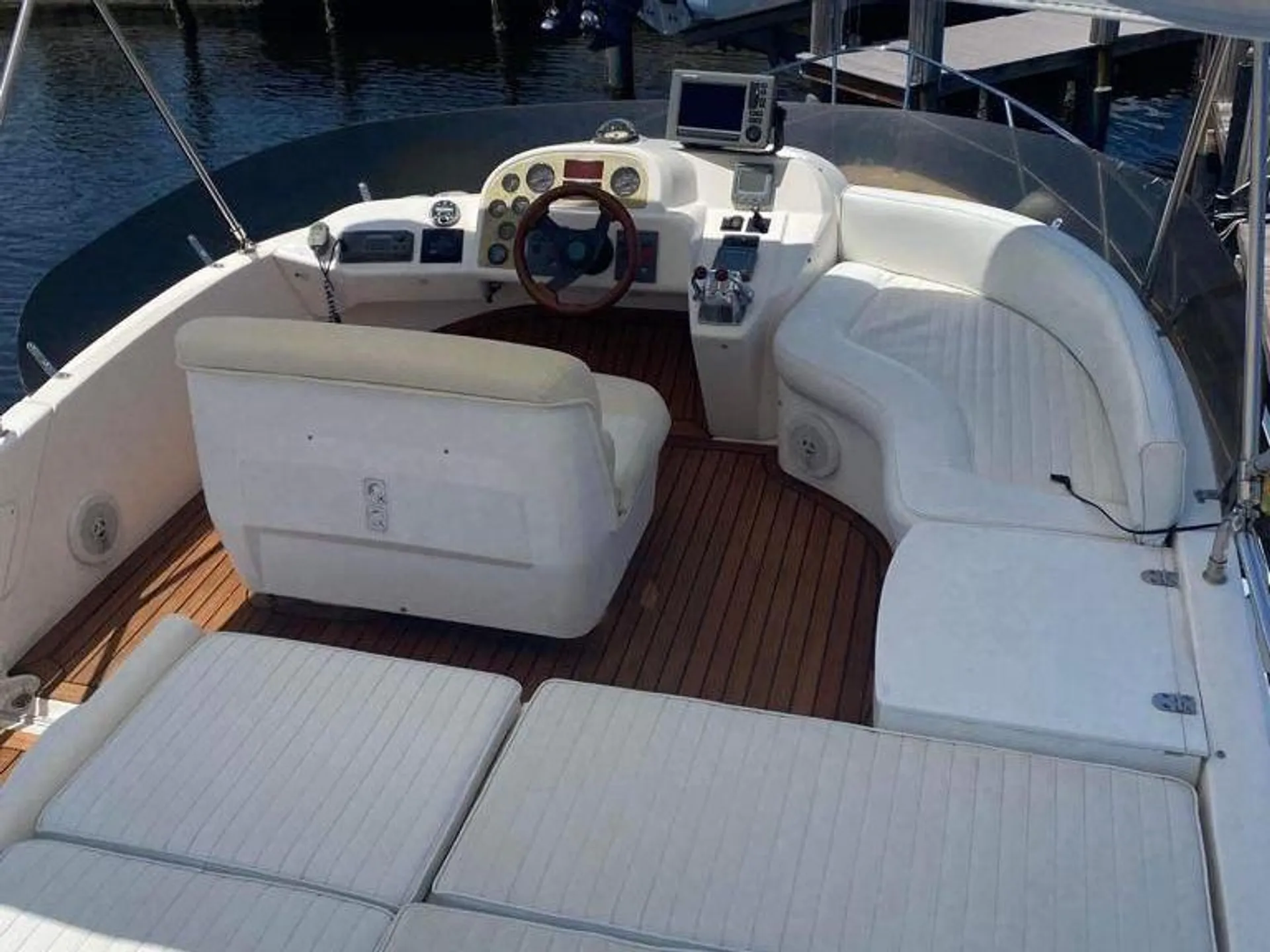 SEALINE BOATS F-37 in Lantana, FL — photo 6