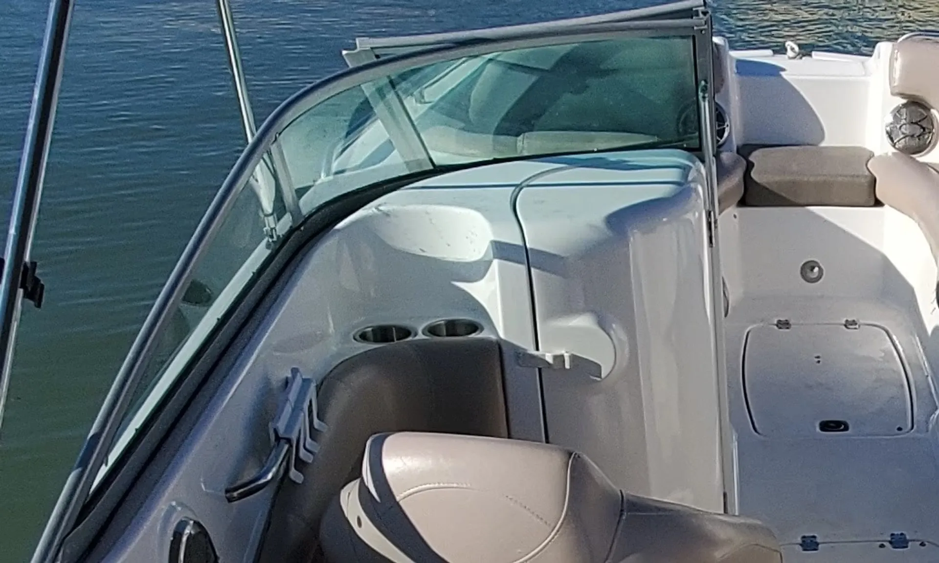 Hurricane  SunDeck 2400 OB in Marco Island, FL — photo 5