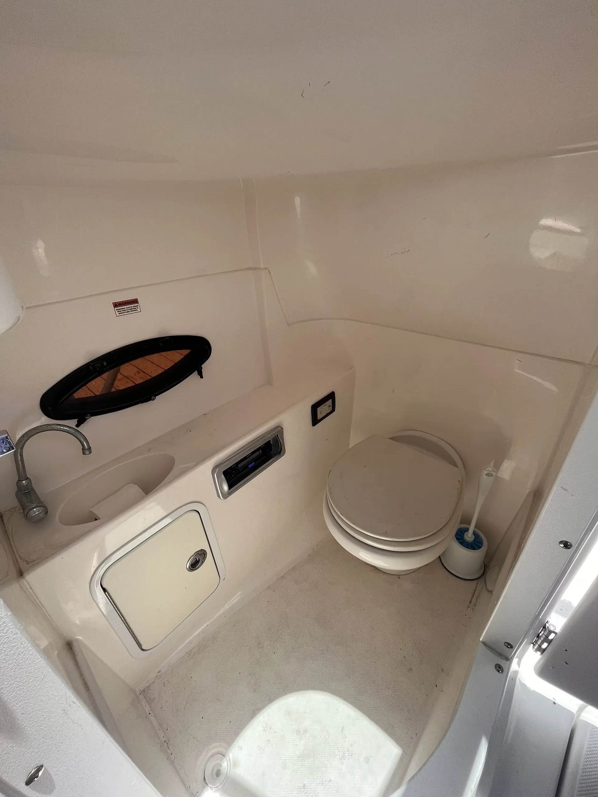 Hurricane  SunDeck 2400 OB in Marco Island, FL — photo 6