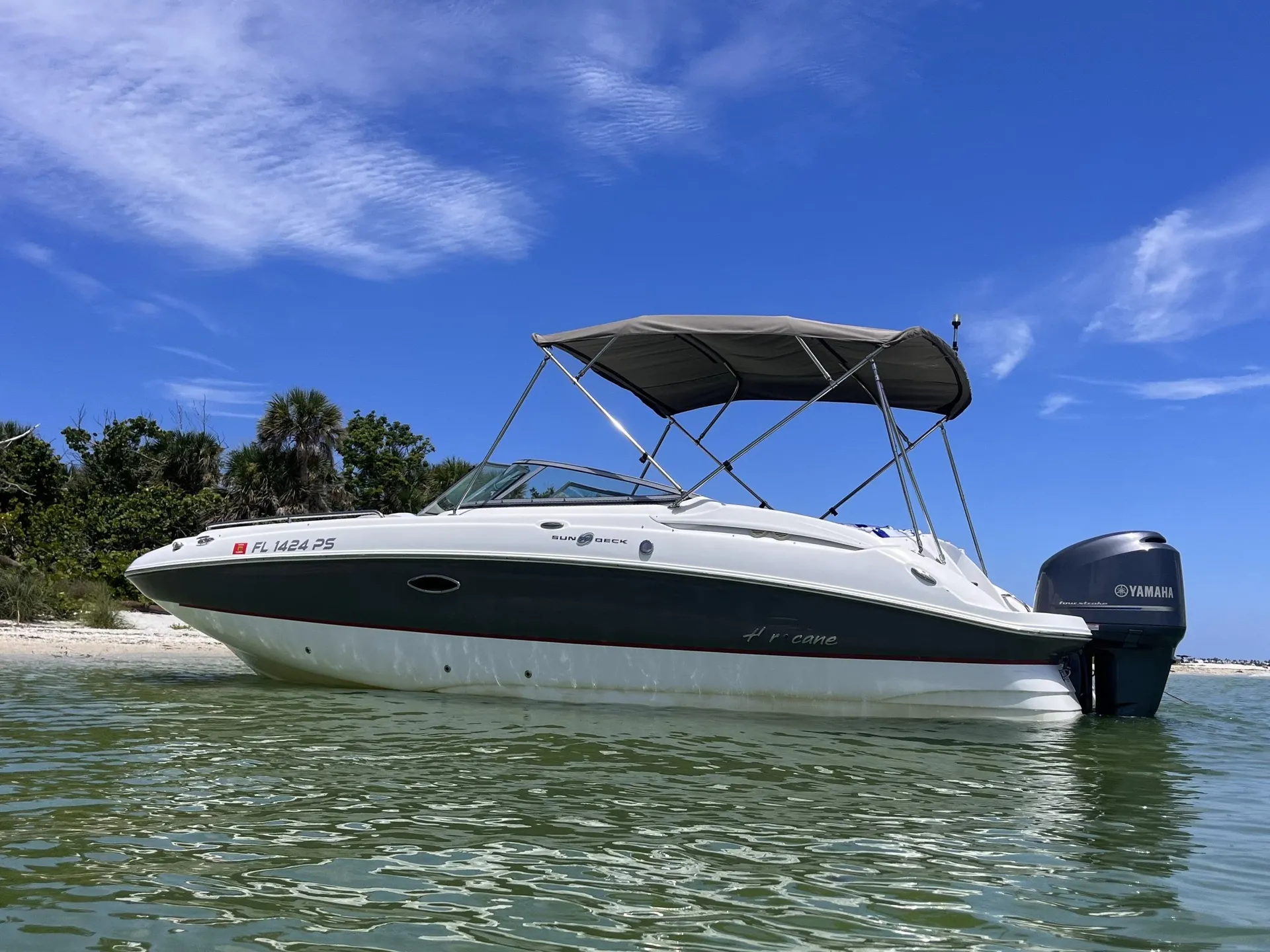 Hurricane  SunDeck 2400 OB in Marco Island, FL