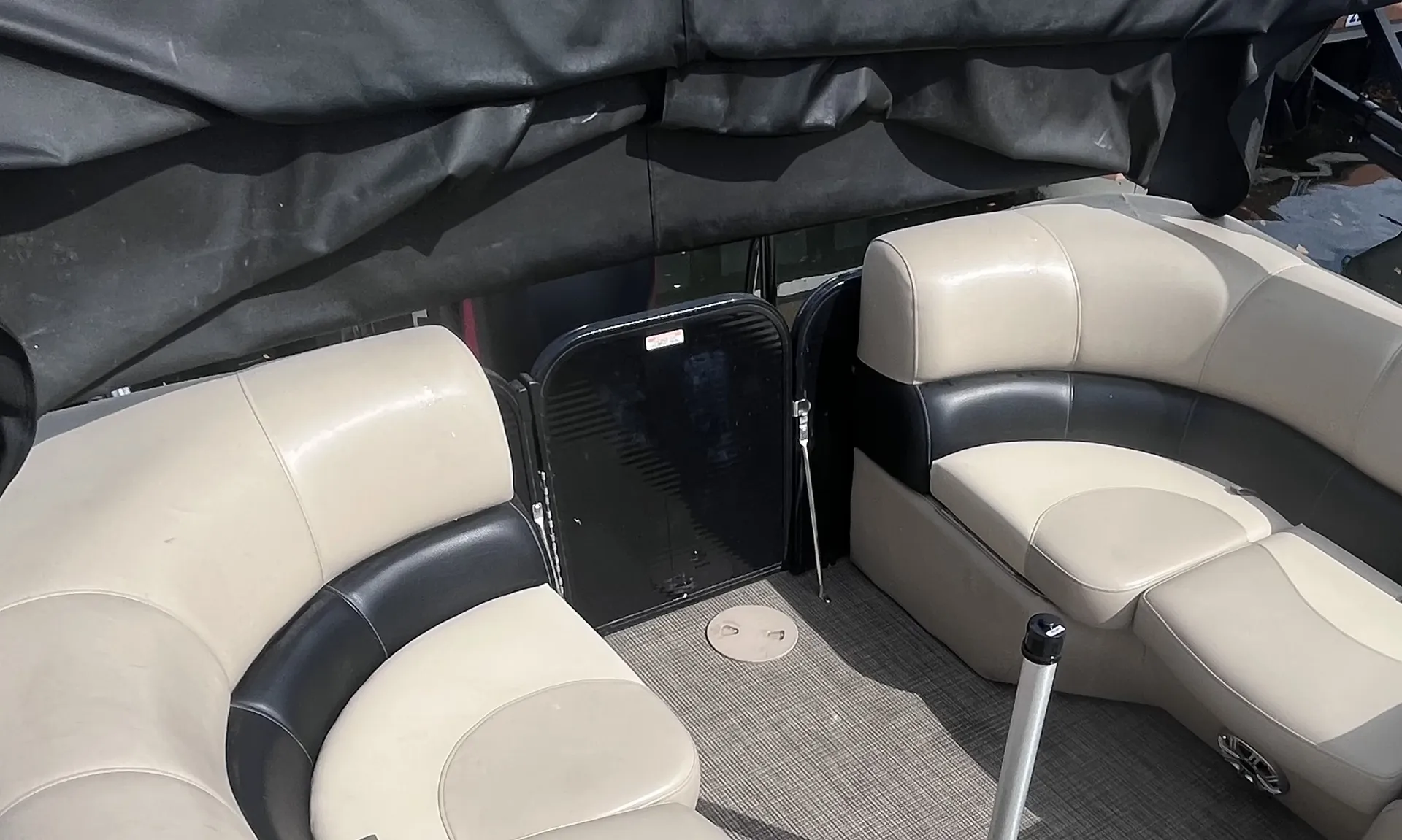 MANITOU PONTOON 24 AURORA LE STANDARD TWIN TUBE in Cape Coral, FL — photo 7