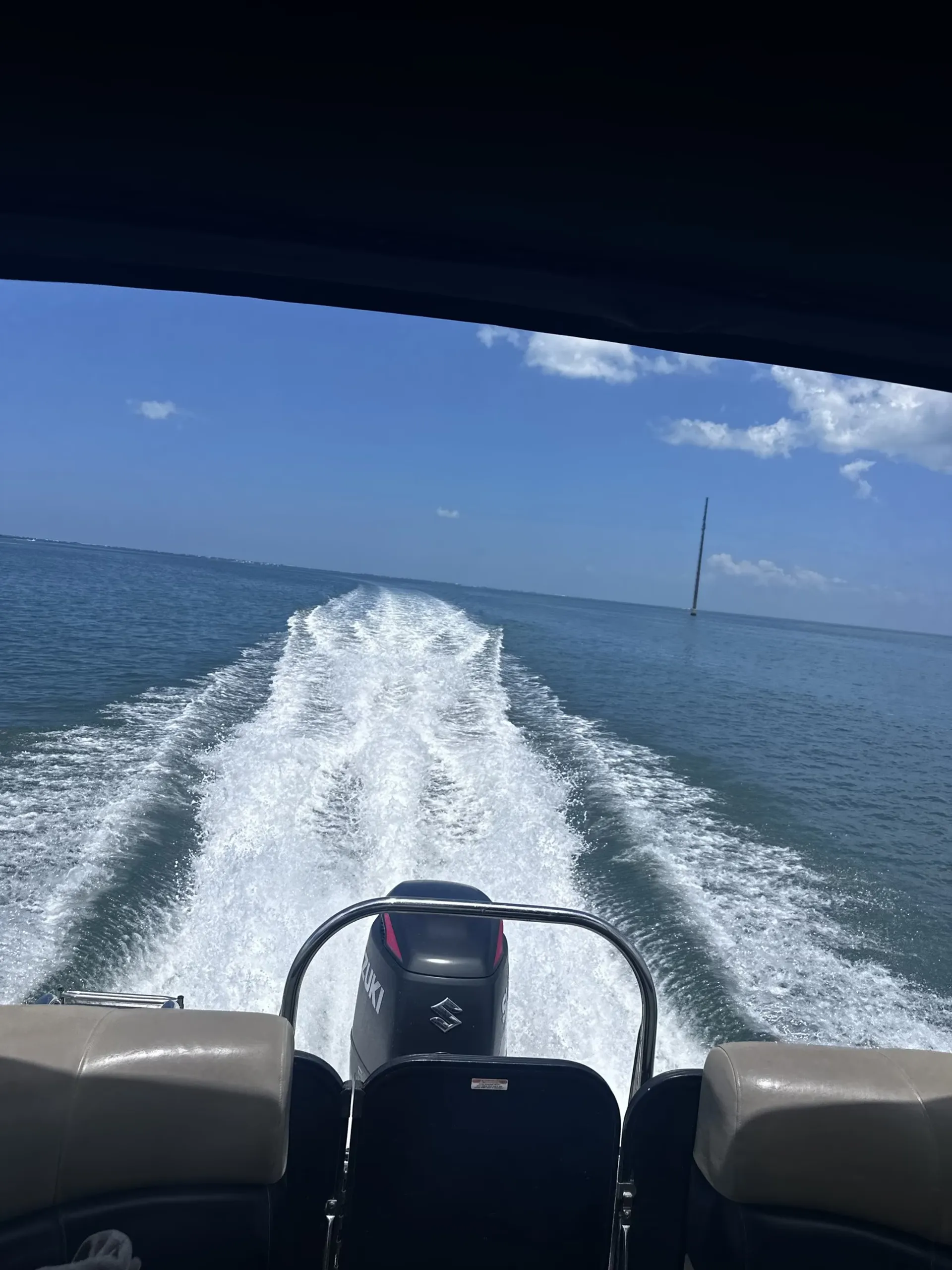 MANITOU PONTOON 24 AURORA LE STANDARD TWIN TUBE in Cape Coral, FL — photo 9