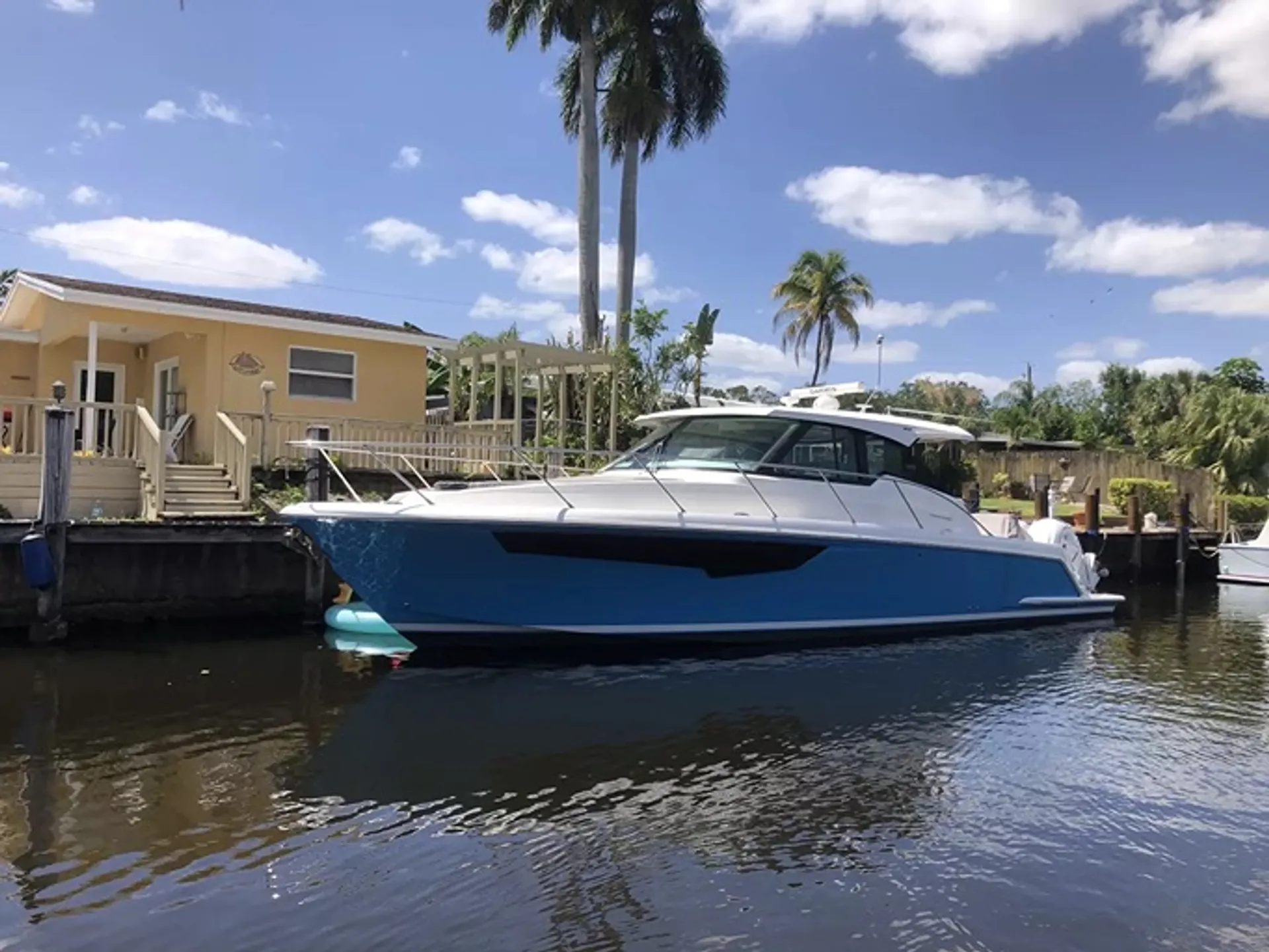TIARA YACHTS 43 OPEN in Miami Beach, FL — photo 4