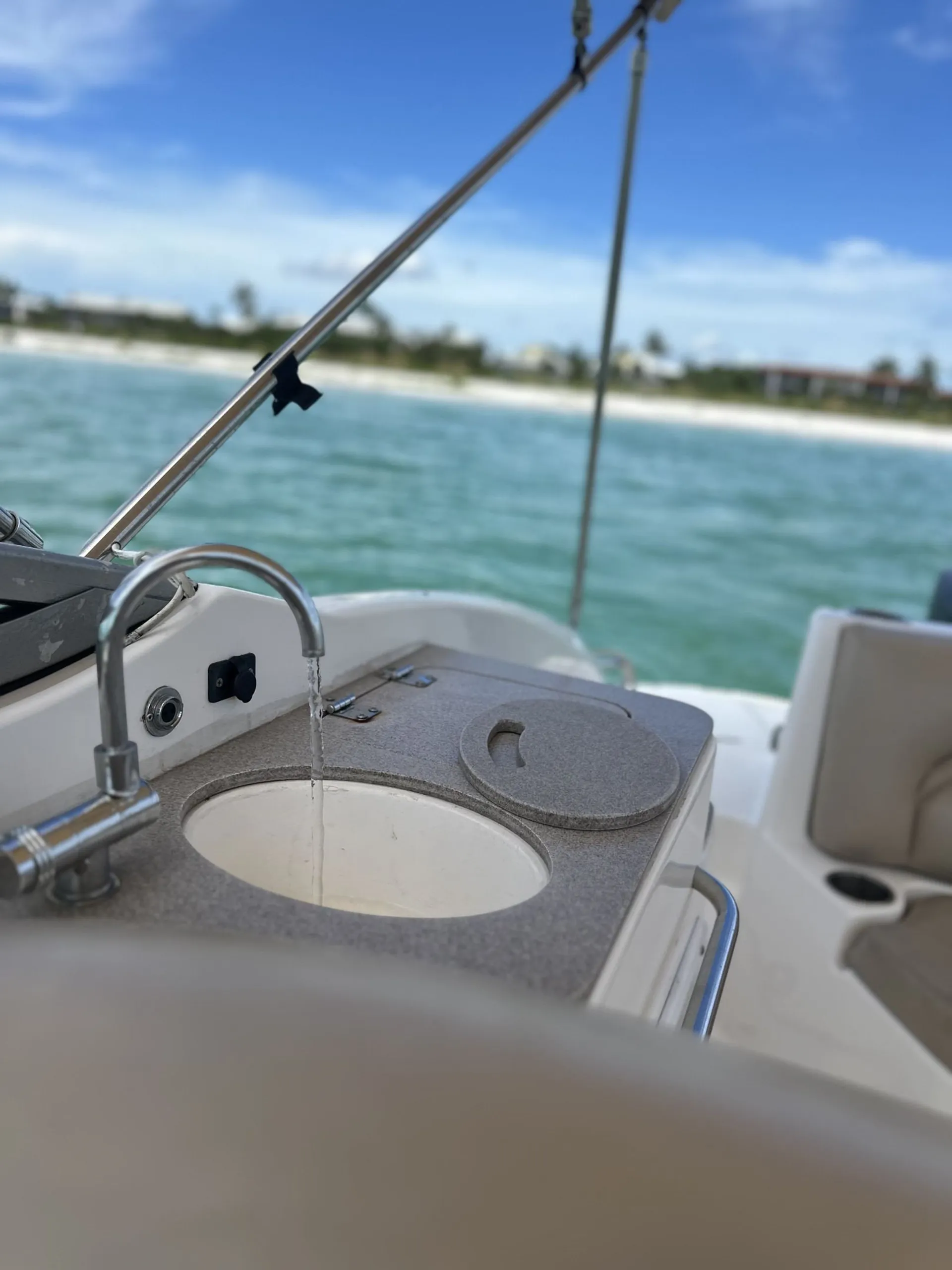Hurricane  2400 SD in Cape Coral, FL — photo 6