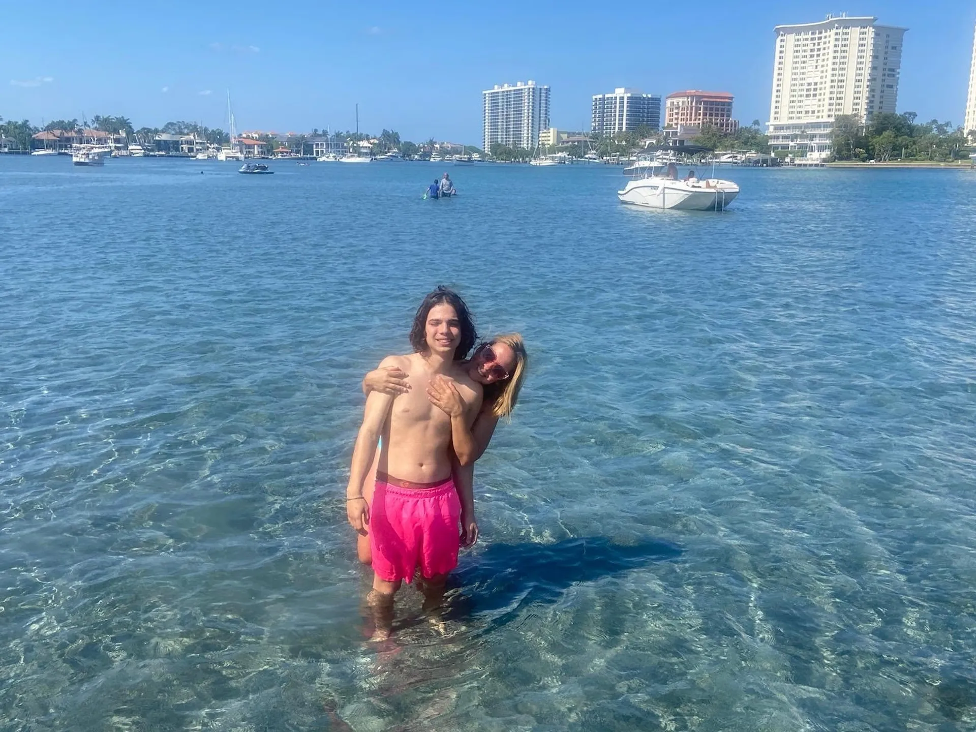SUN TRACKER PARTY BARGE 22 RF DLX in Pompano Beach, FL — photo 9