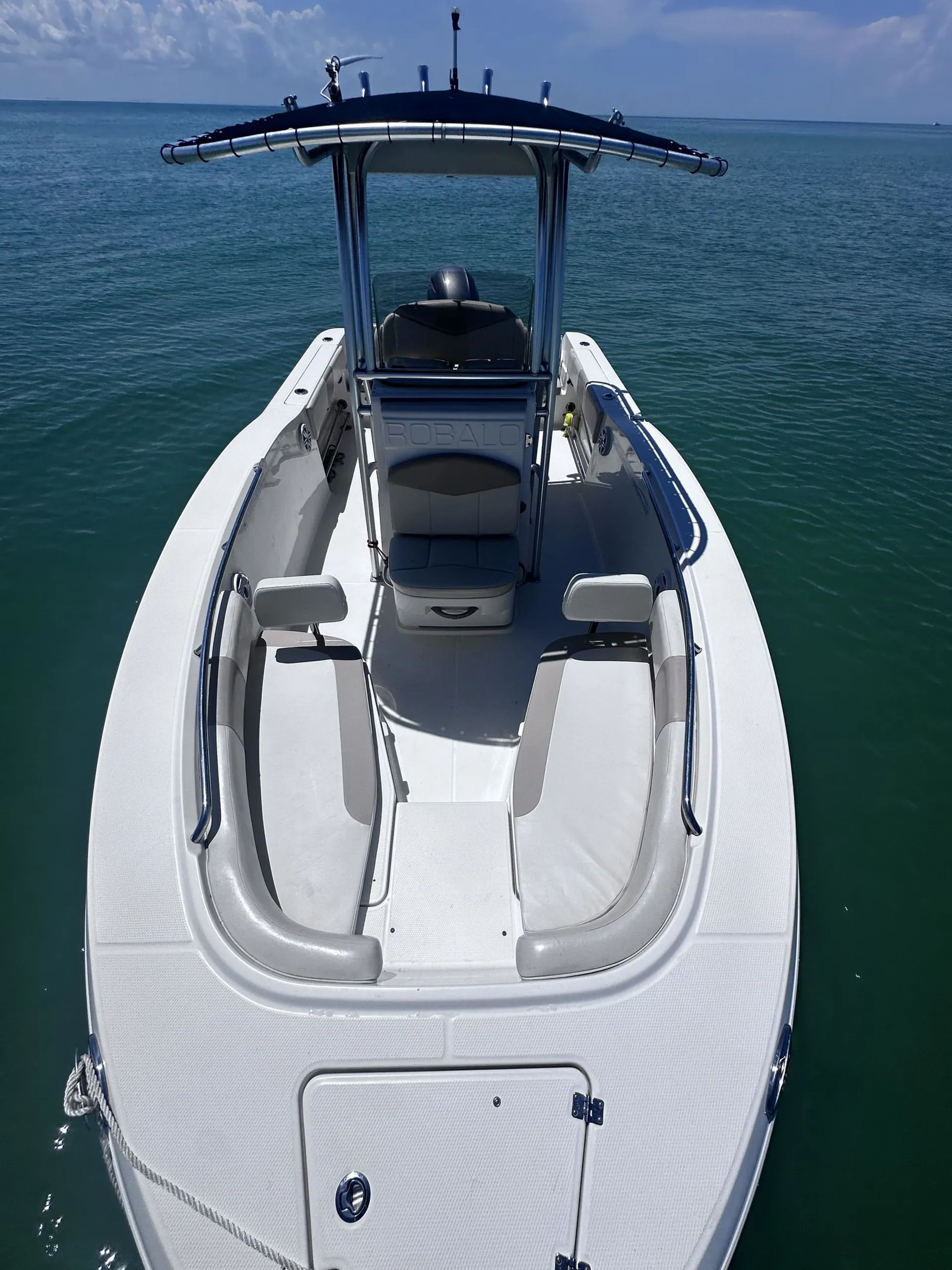 ROBALO R200 in Marco Island, FL — photo 4
