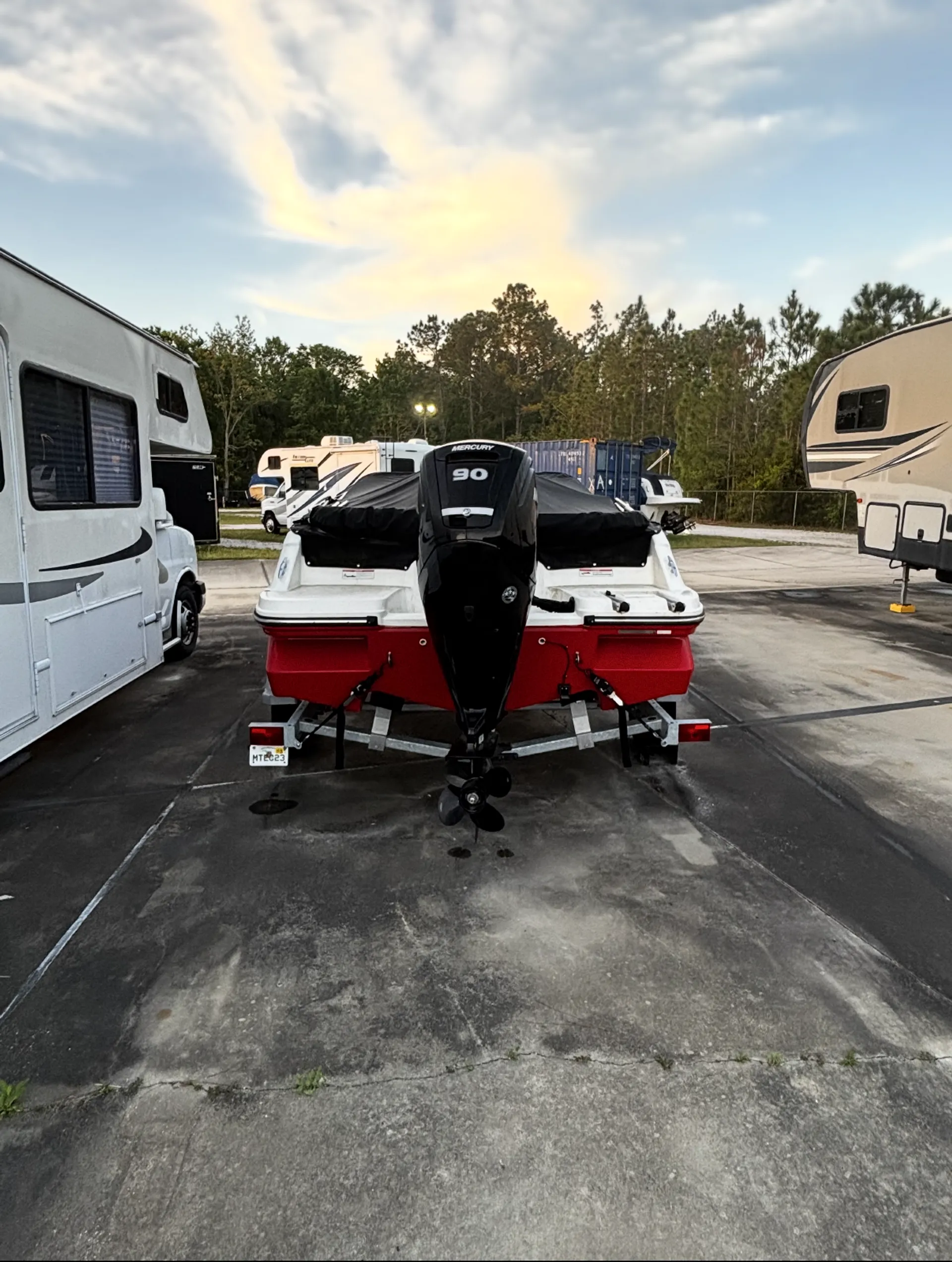 BAYLINER ELEMENT M17 in St. Augustine, FL — photo 4