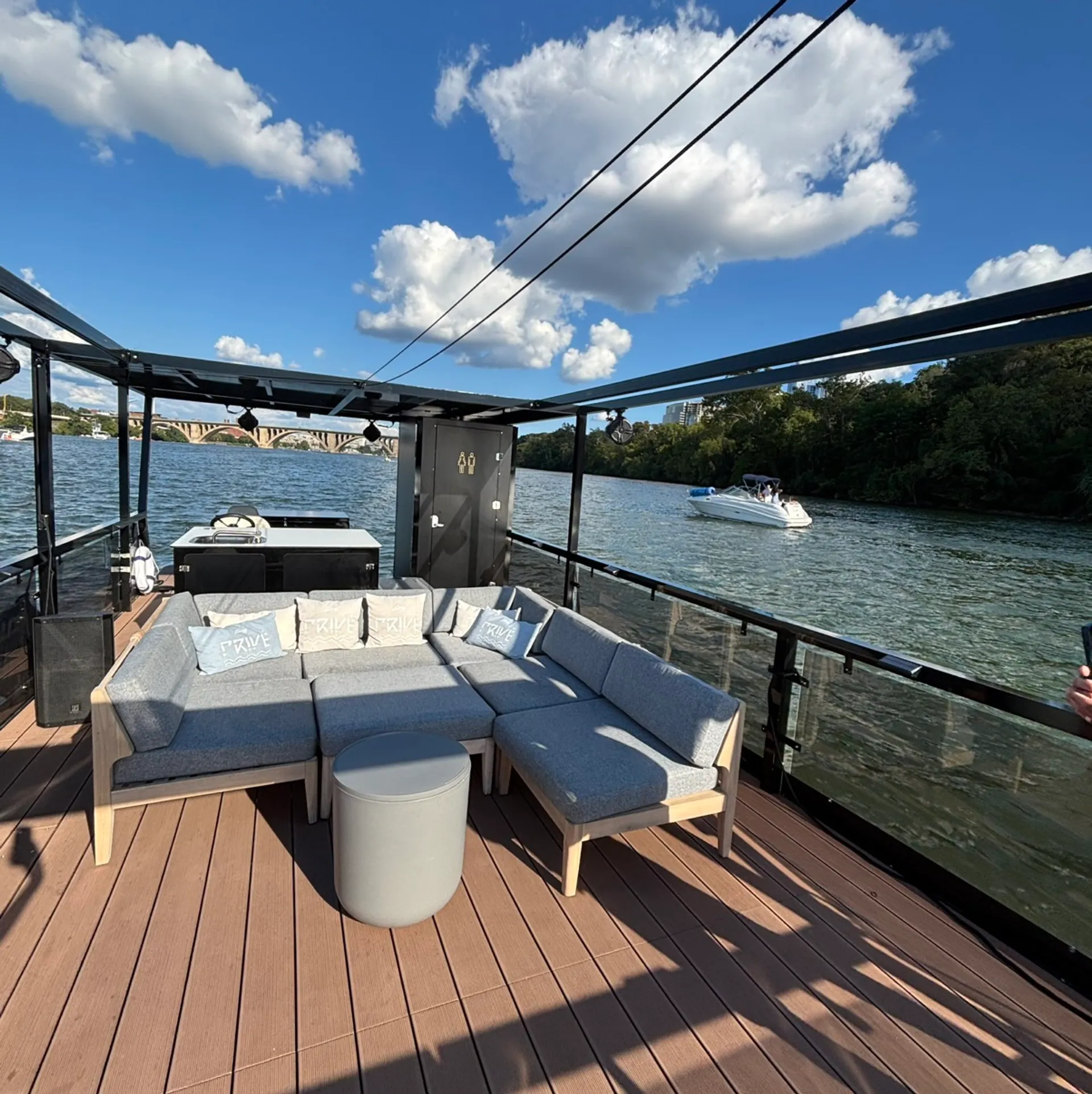Privé luxury 12Guest Private Party Boat |Downtown Tampa Sunset Cruises