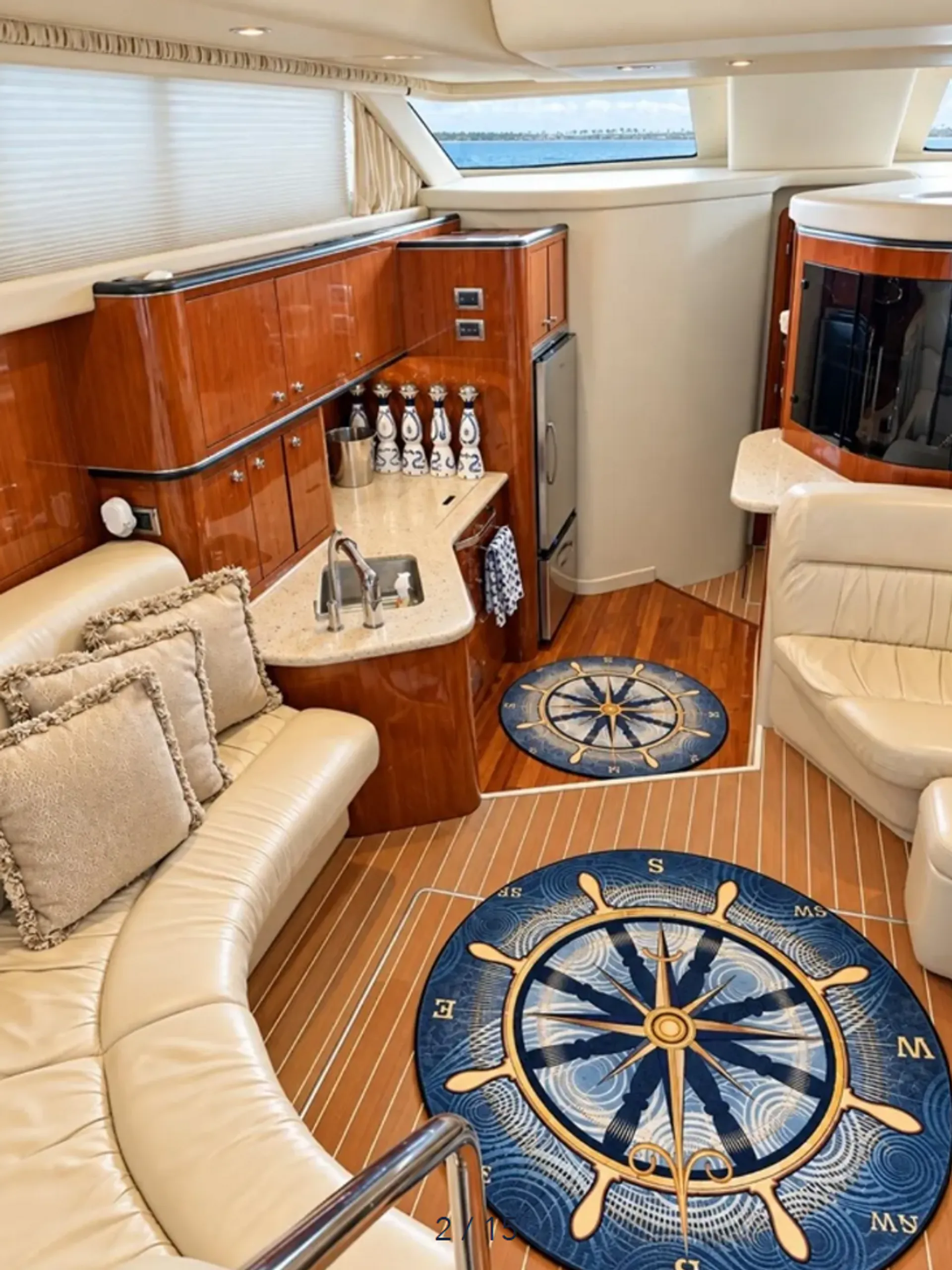 47ft Luxury Flybridge Yacht | Miami, FL | 12 Guests | 2 Free Jet Skis