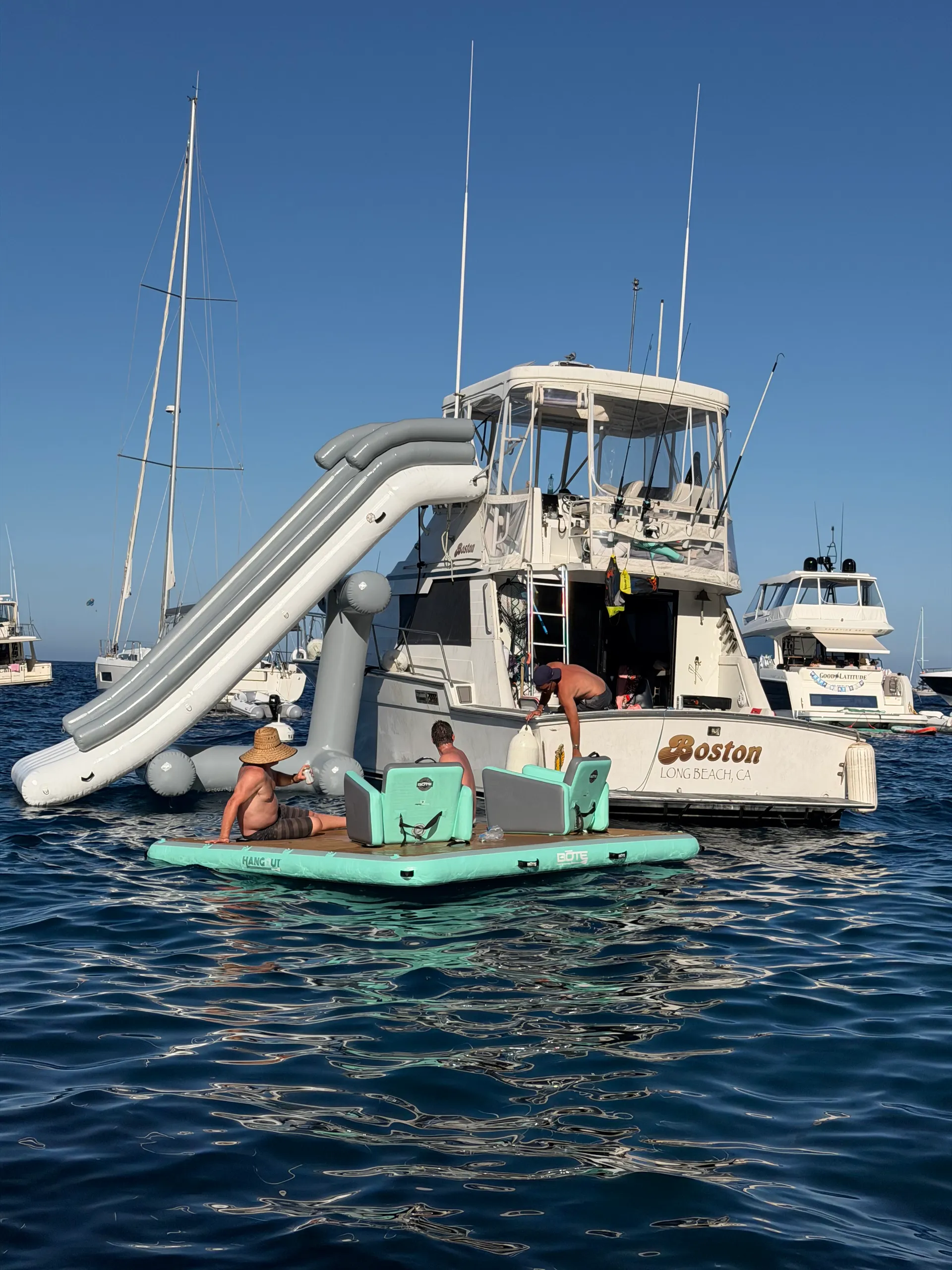 45' Convertable Yacht - Luxury Cruising and Sportfishing Excellence