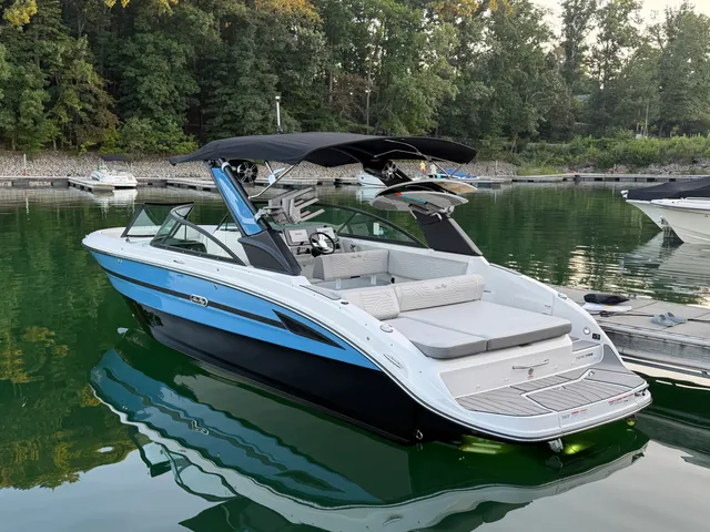 Rent a SEA RAY BOATS bow rider in Dacula, GA near me