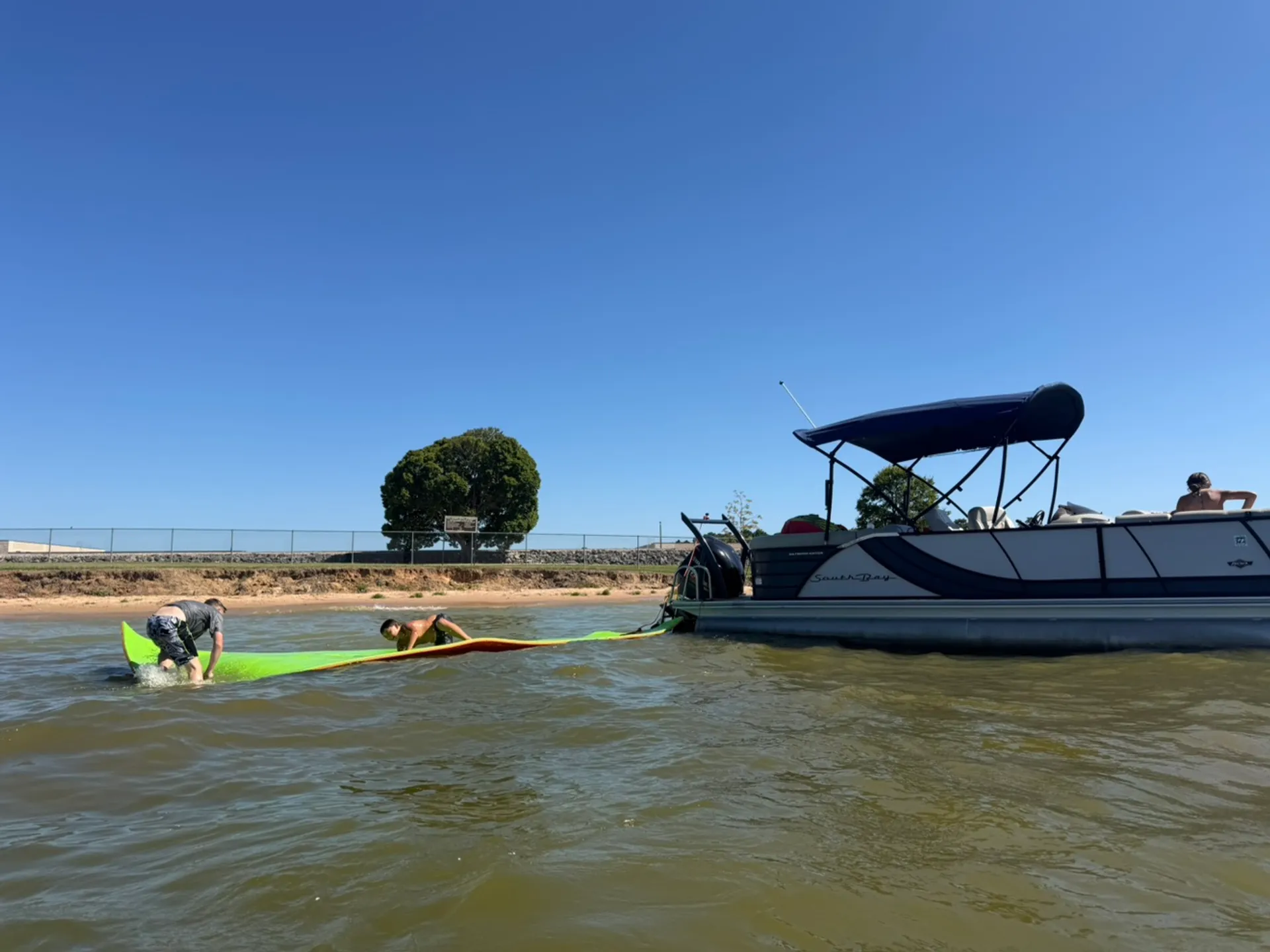 SOUTH BAY PONTOONS 527CR 2.0 TRITOON in Conroe, TX — photo 5