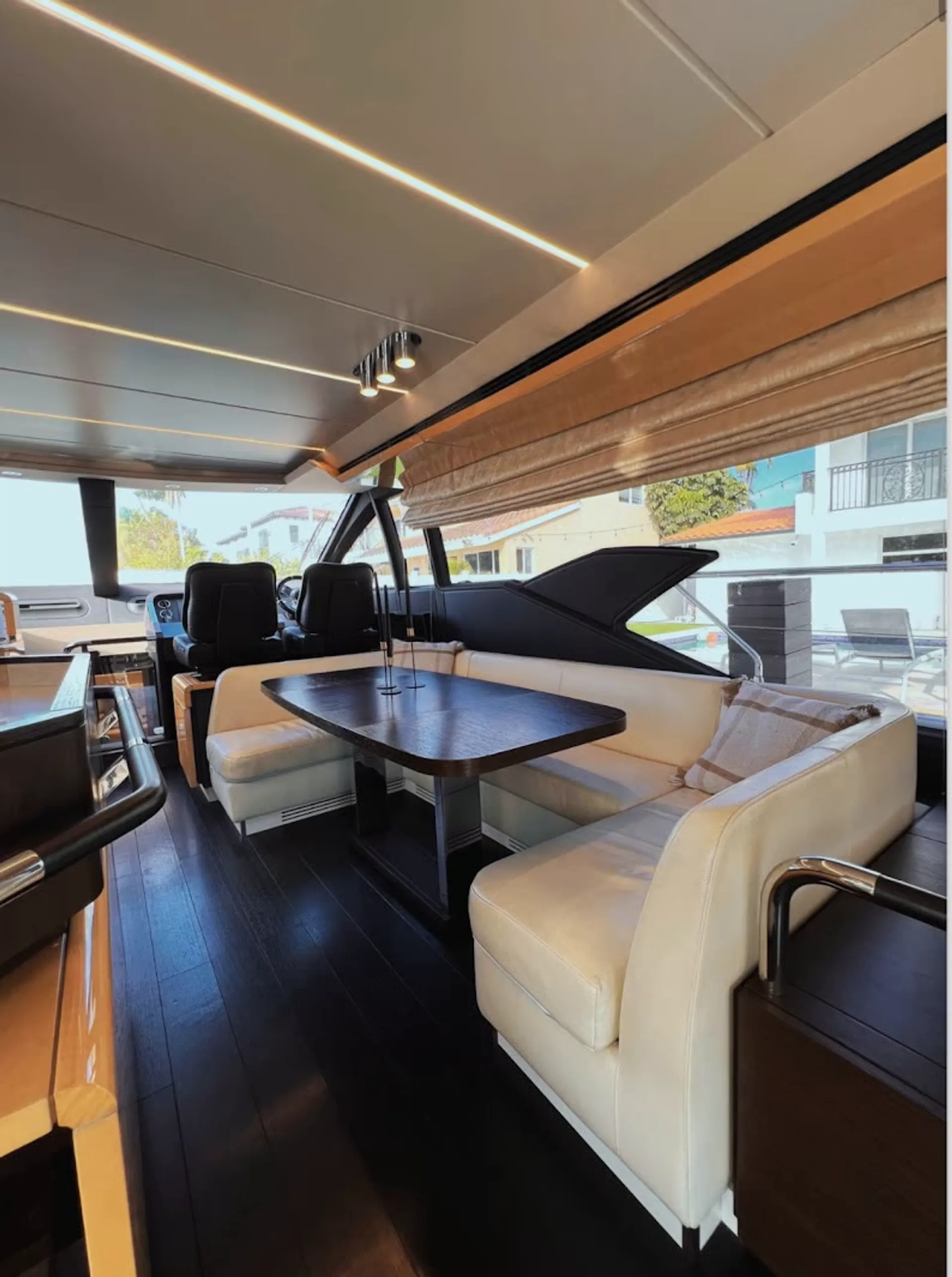 Azimut 68 fly in Miami, FL — photo 6