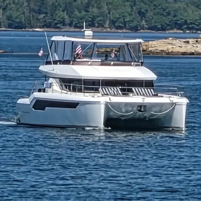 Rent a Leopard  catamaran in Highland Beach, FL near me