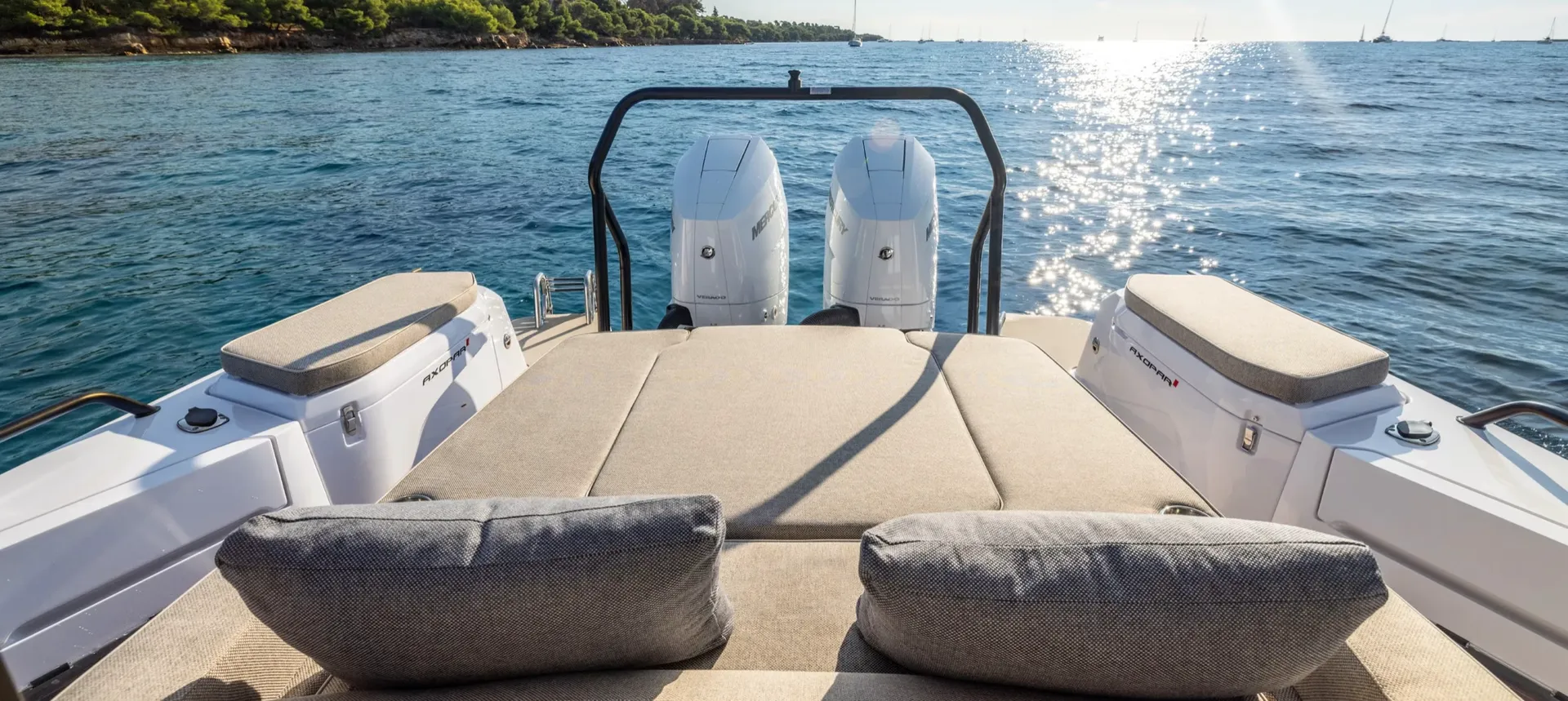 Axopar 37  XC Cross Cabin in Miami Beach, FL — photo 8