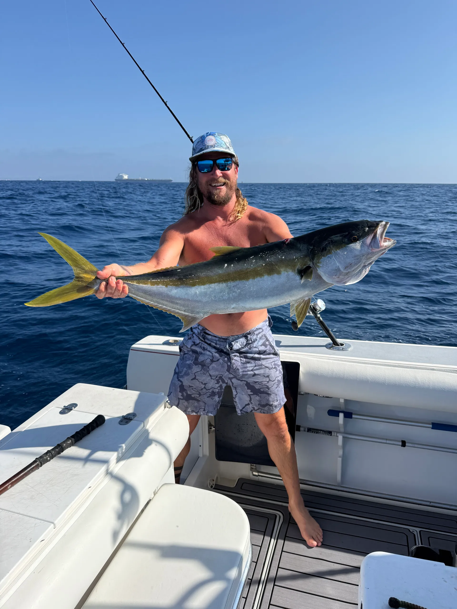 Sport Fishing Boat for Harbor Cruises and Fishing for 6 Guests