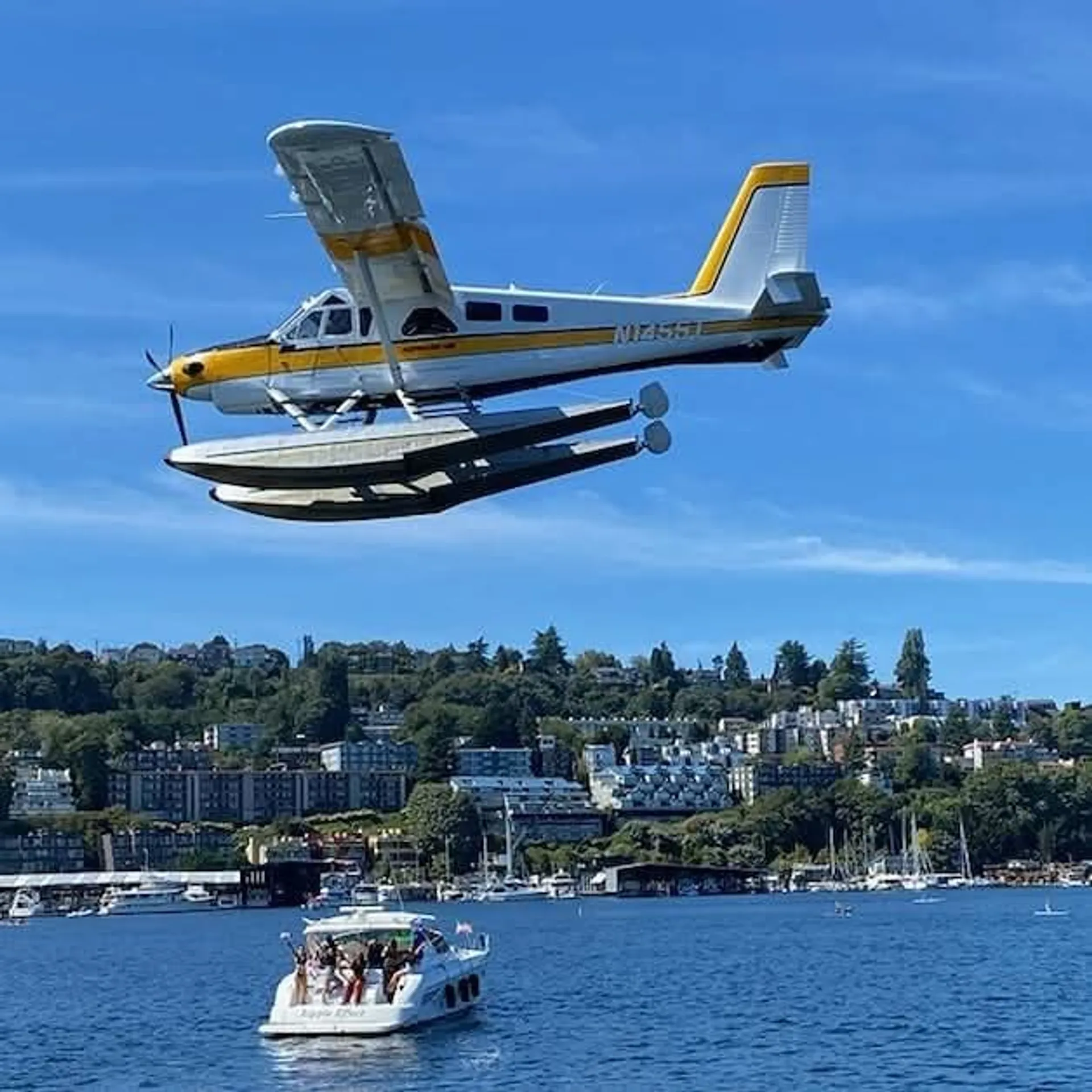 Luxury 55' Sea Ray Yacht | Seattle Skyline & Lake Washington Cruises