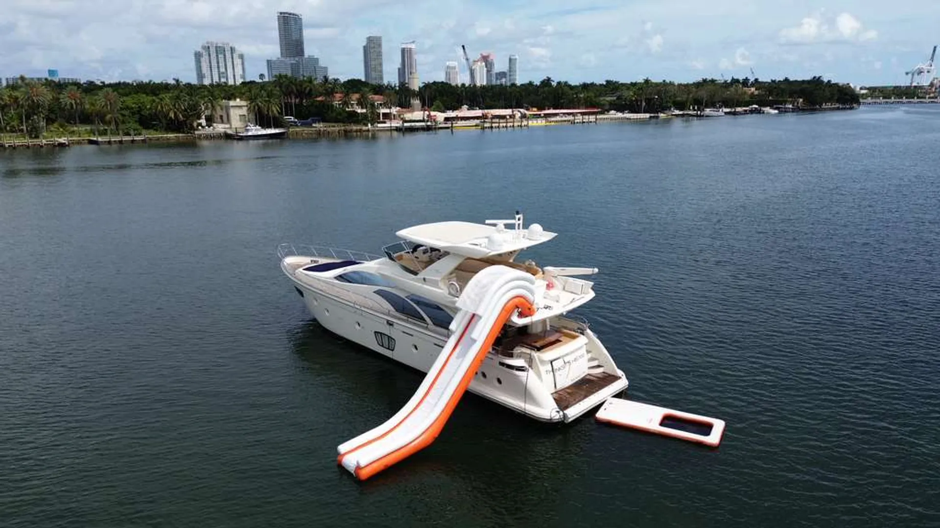 Azimut 75E in Miami Beach, FL — photo 2