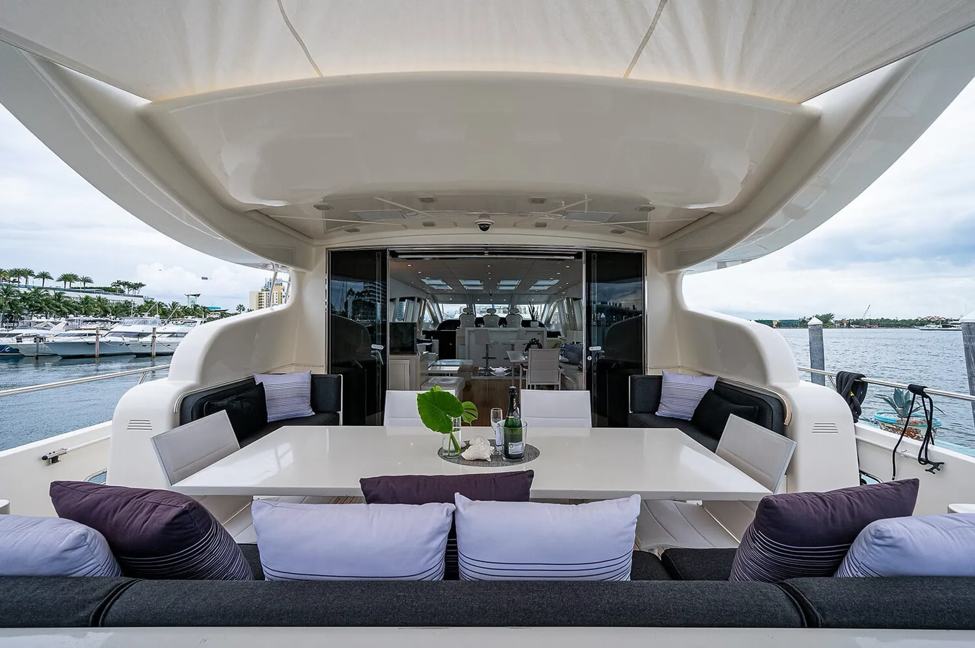 Leopard 31 in Miami, FL — photo 9