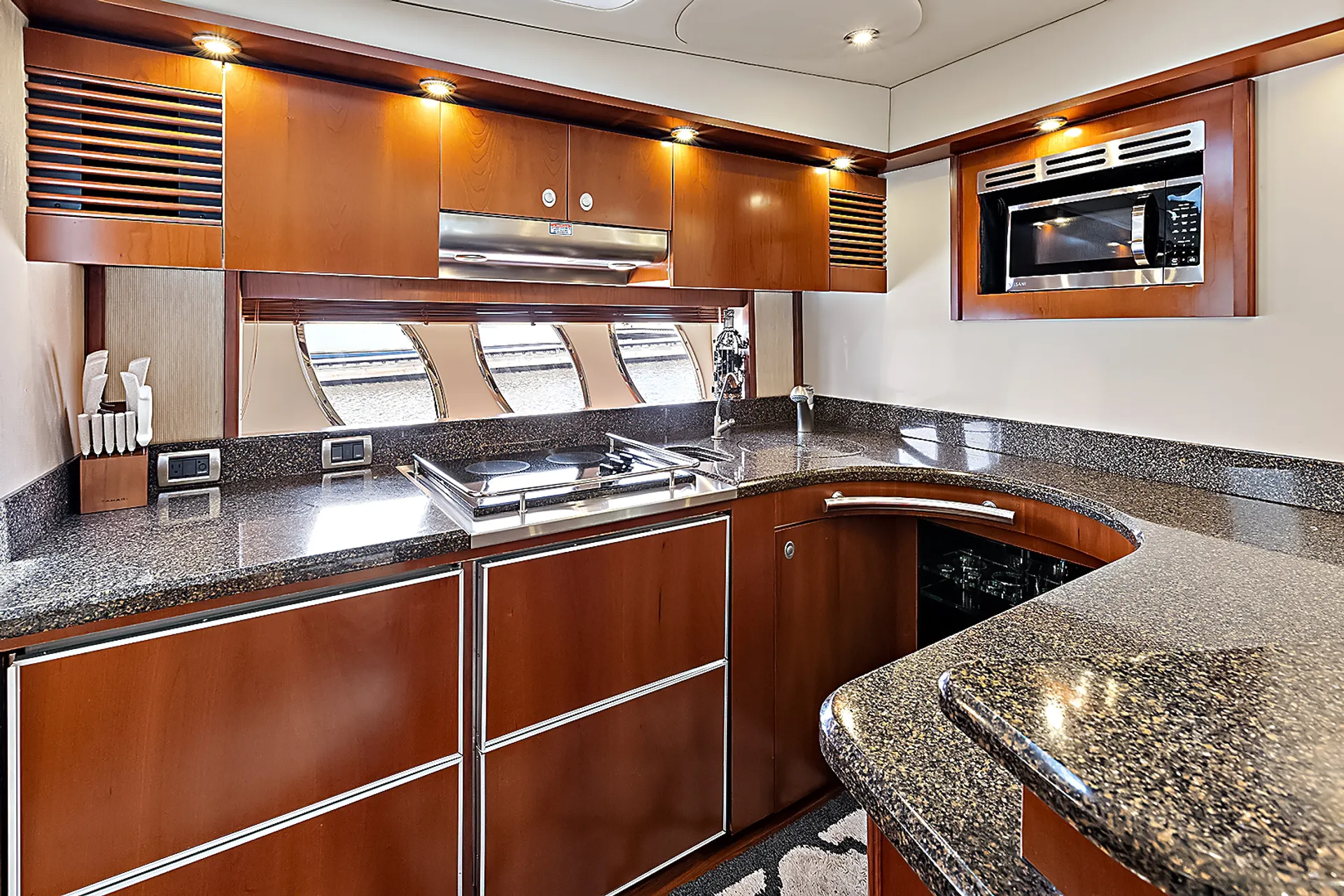 Key West Sea Ray Sundancer 60: Luxury Yacht Getaway