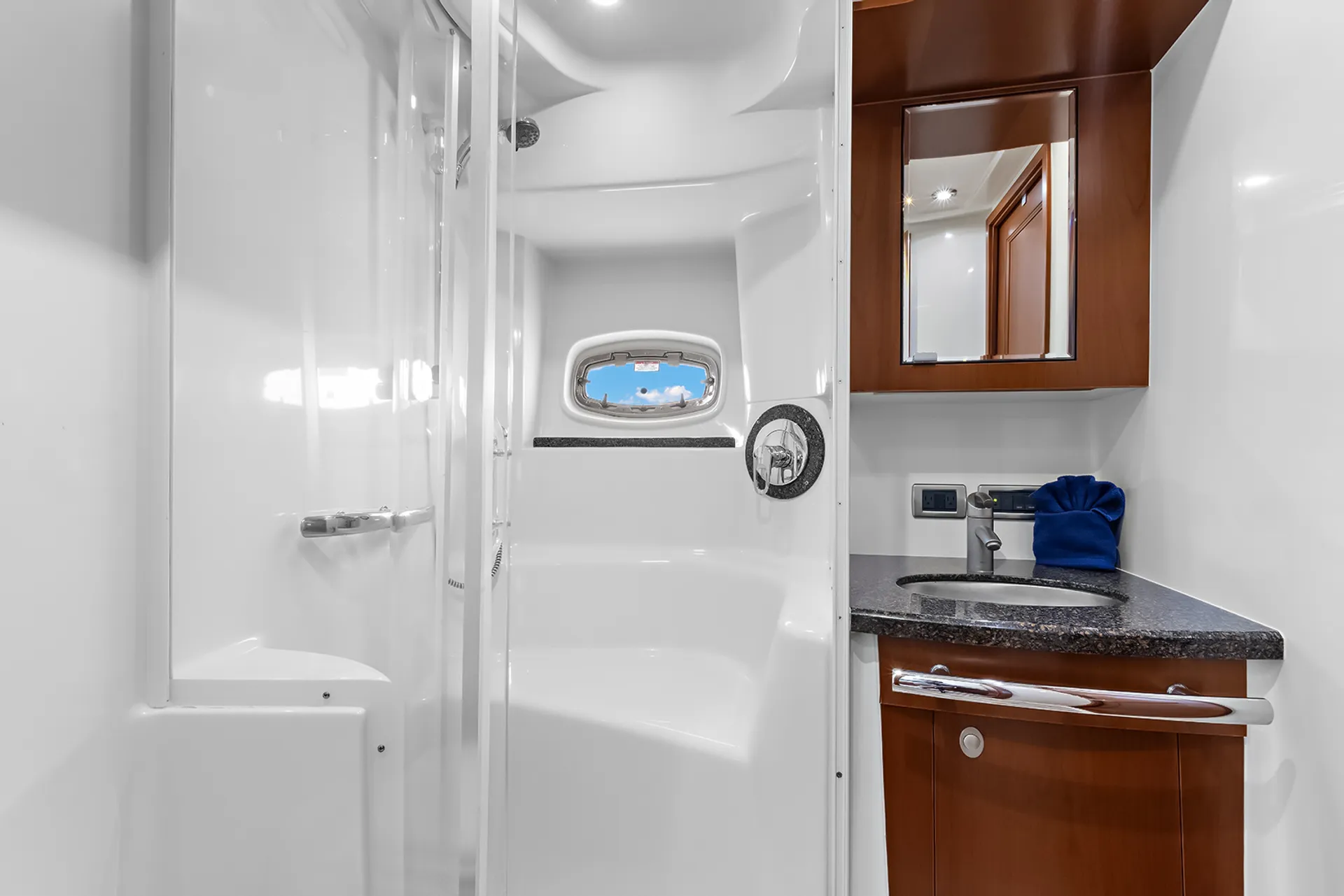 Key West Sea Ray Sundancer 60: Luxury Yacht Getaway