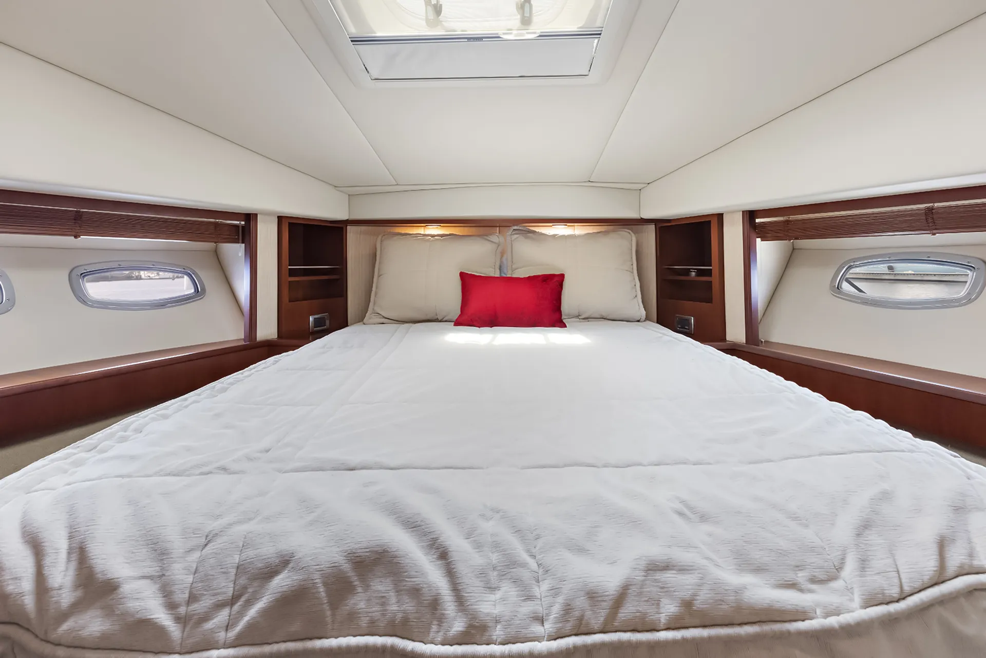 Key West Sea Ray Sundancer 60: Luxury Yacht Getaway