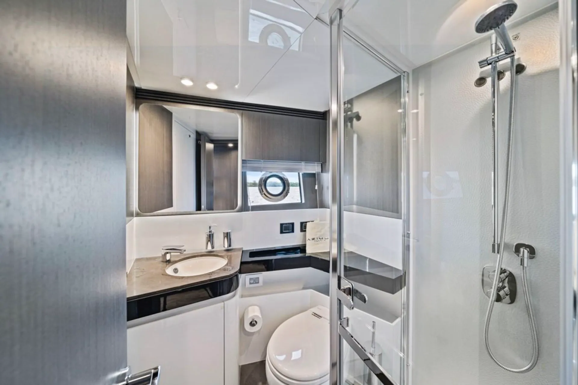Azimut S7 Sport Yacht in North Bay Village, FL — photo 6