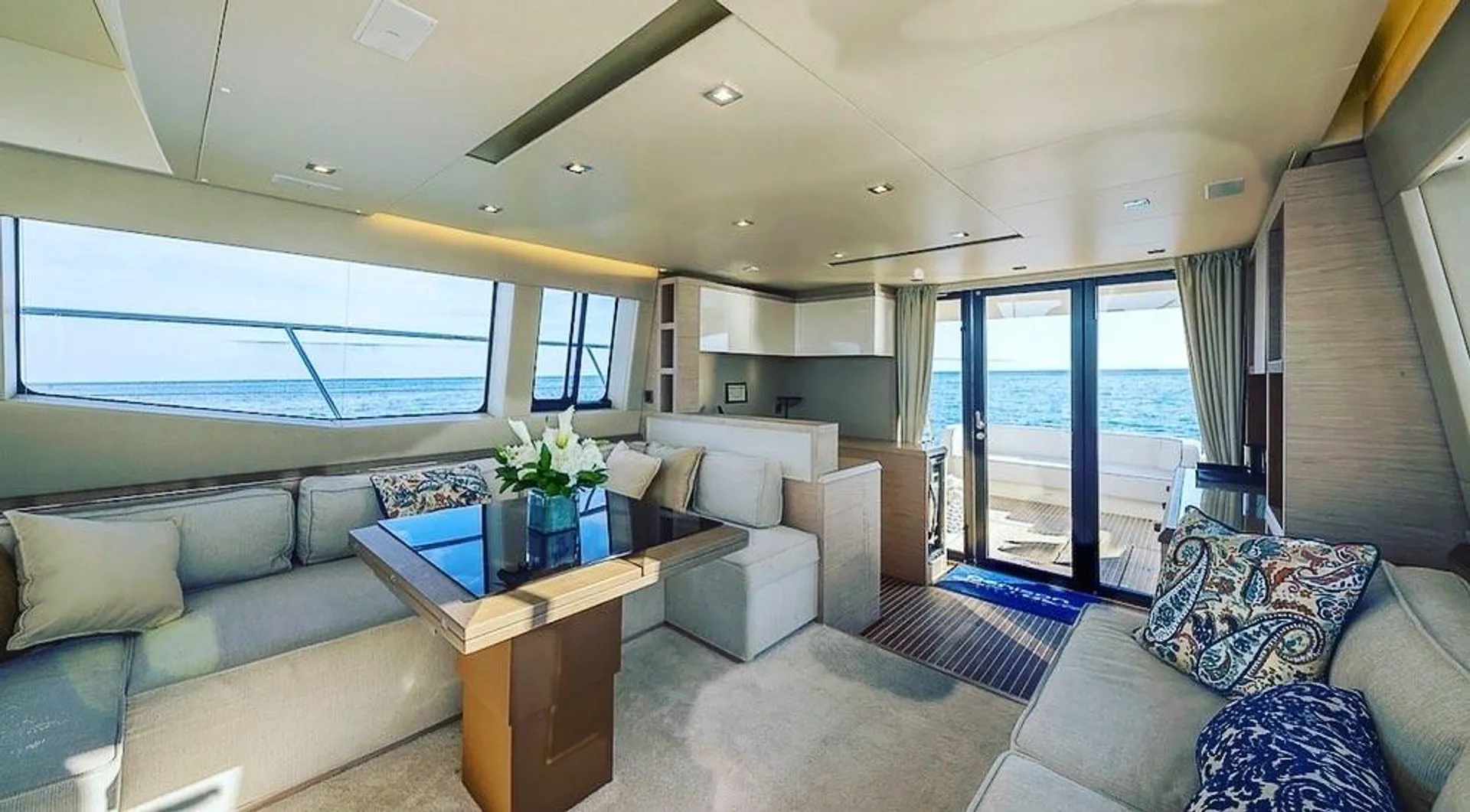 Beneteau  Oceanis Yacht 62 in Miami Beach, FL — photo 2