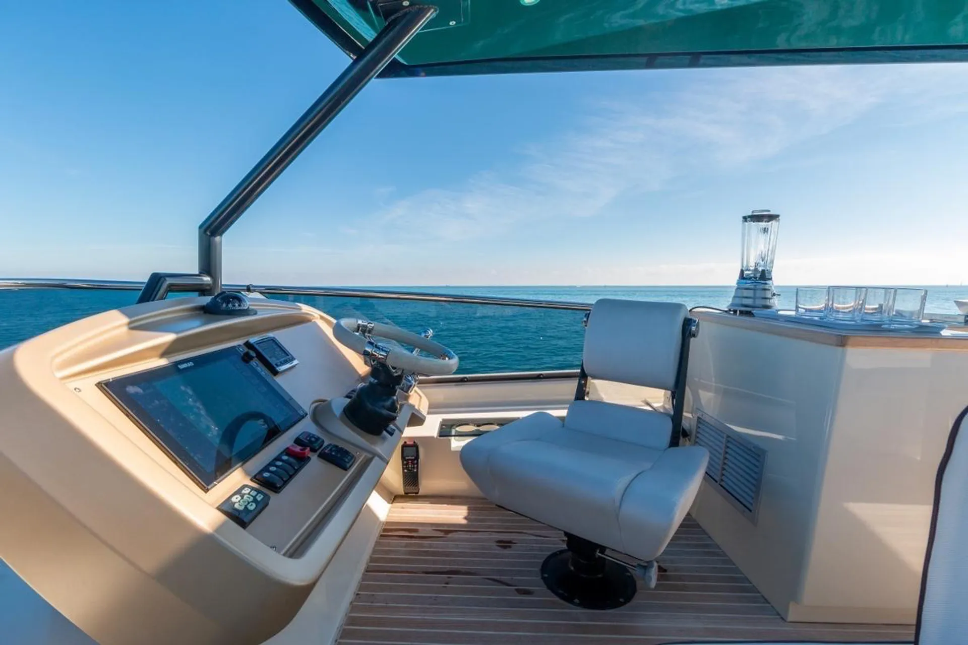 Beneteau  Oceanis Yacht 62 in Miami Beach, FL — photo 10