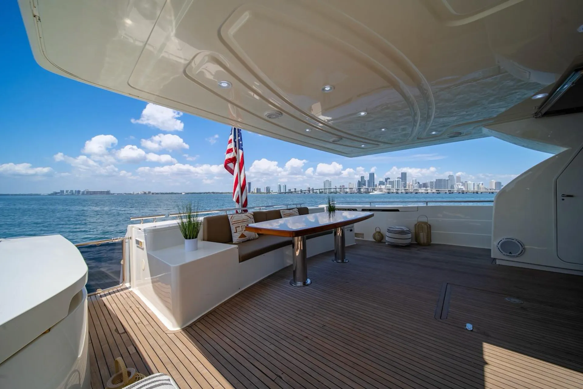 Ferretti Yachts White 780 in Miami, FL — photo 8