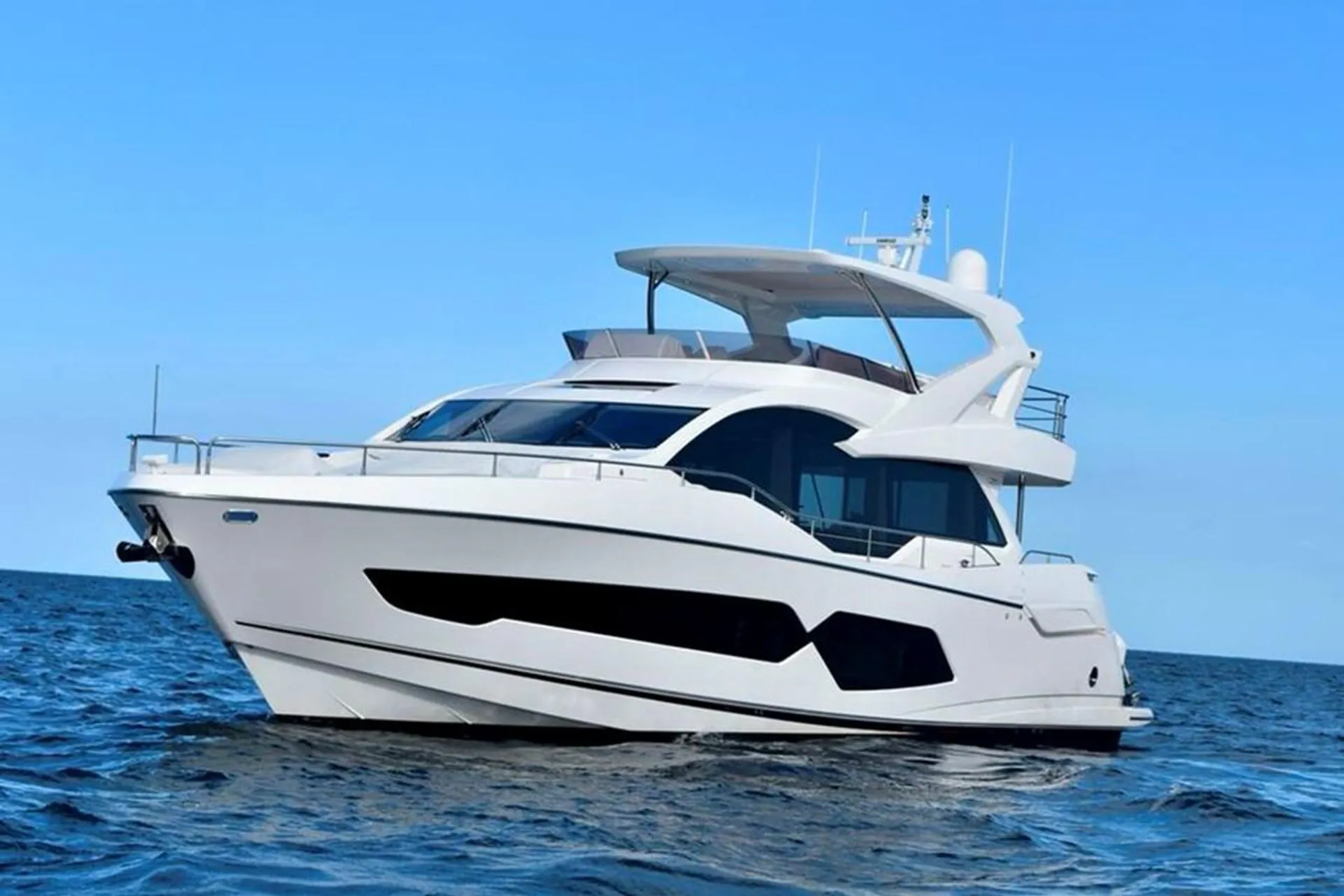 Sunseeker Predator 80 in Miami Beach, FL