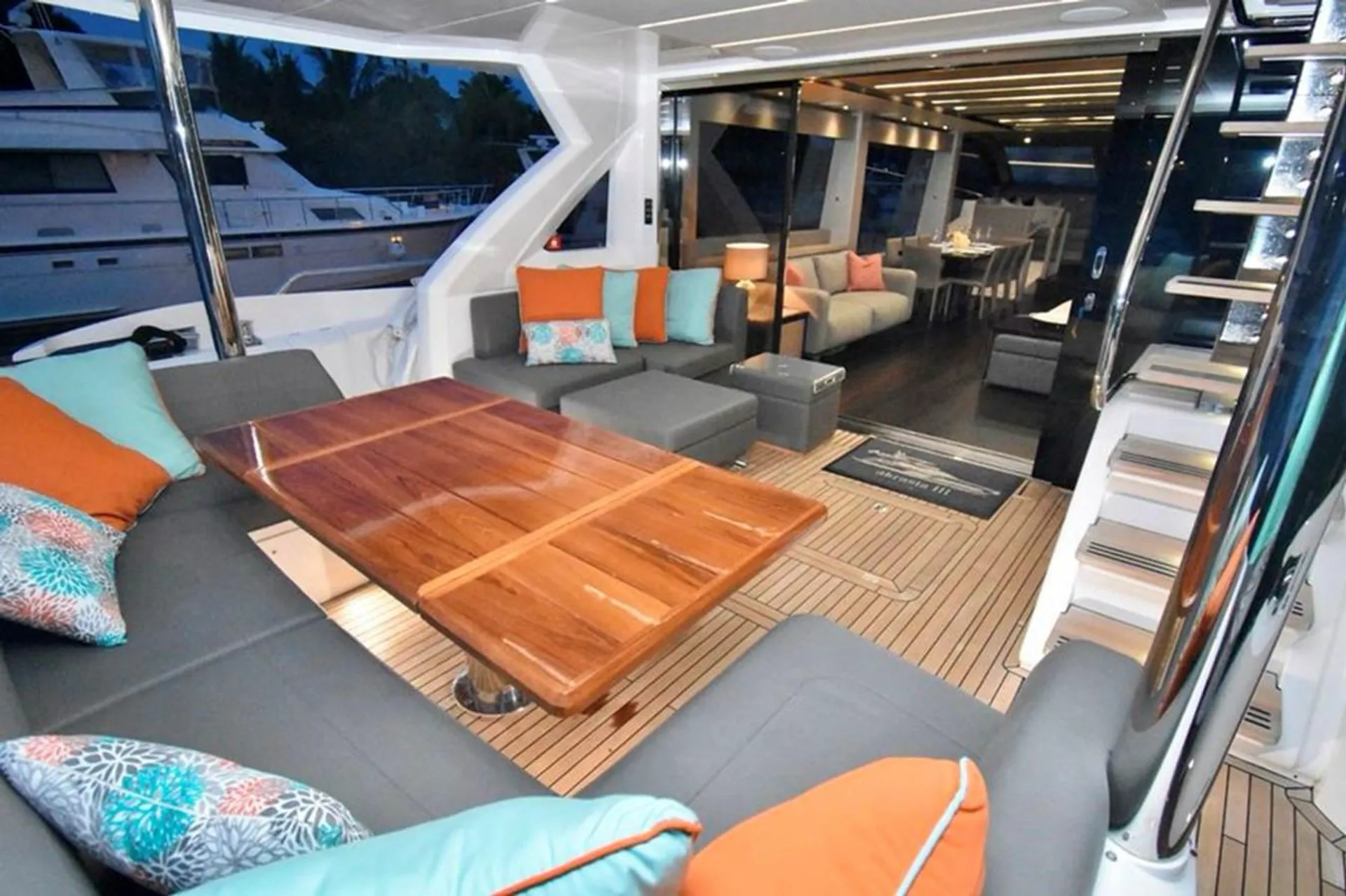 Sunseeker Predator 80 in Miami Beach, FL — photo 3
