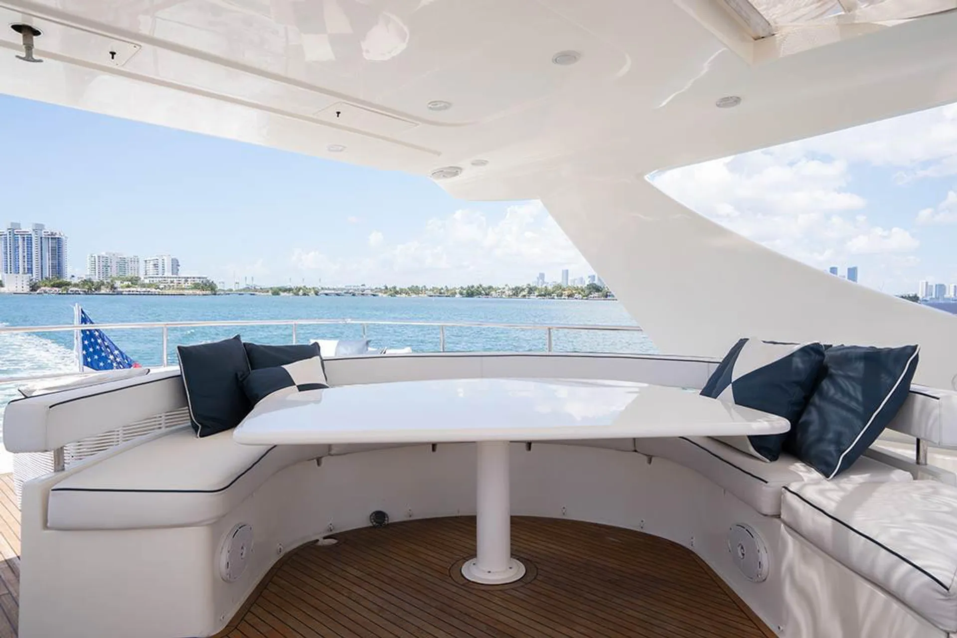Ferretti Yachts 780 in Miami Beach, FL — photo 3