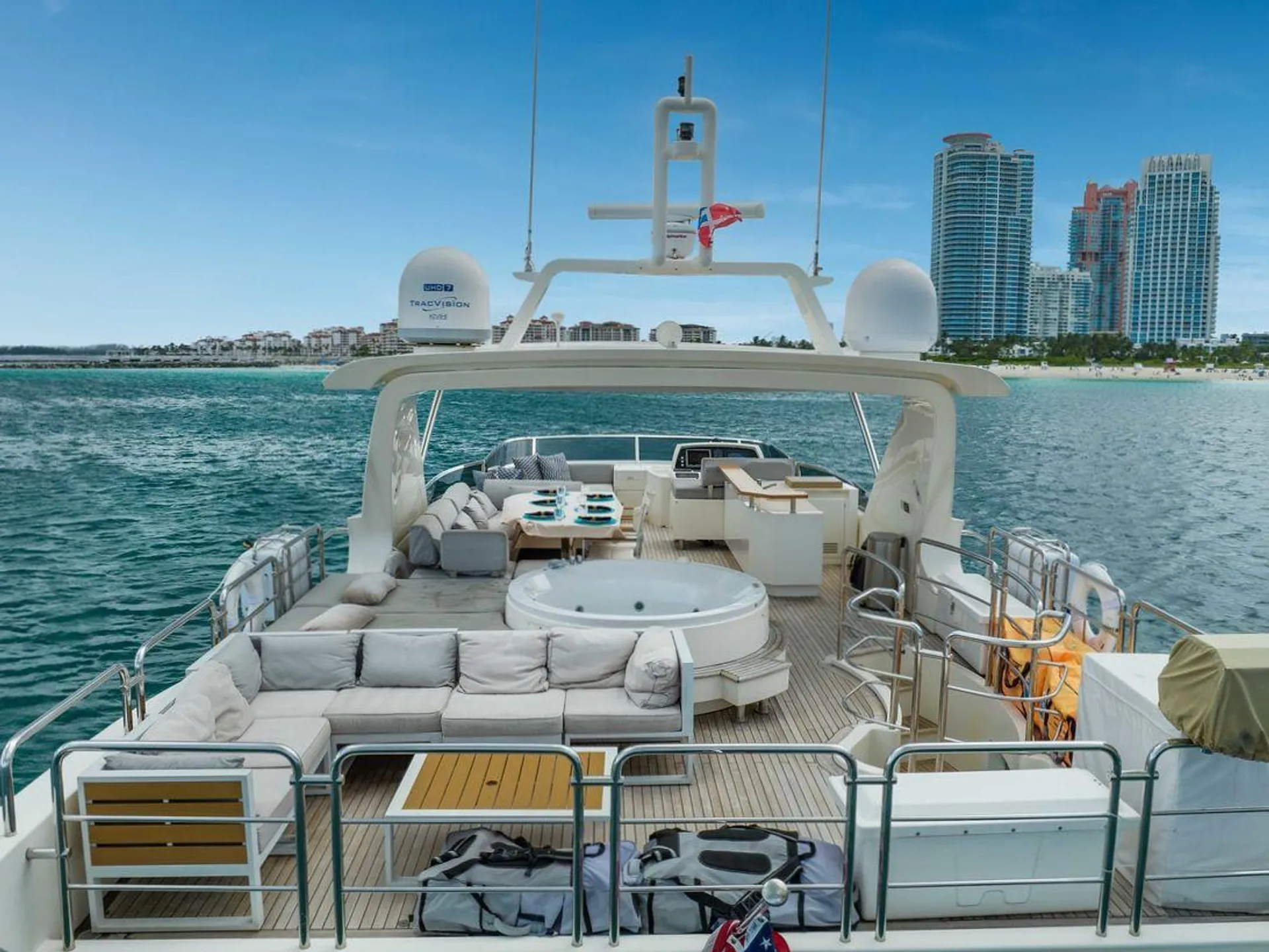 Azimut 88 Flybridge in Miami, FL — photo 2