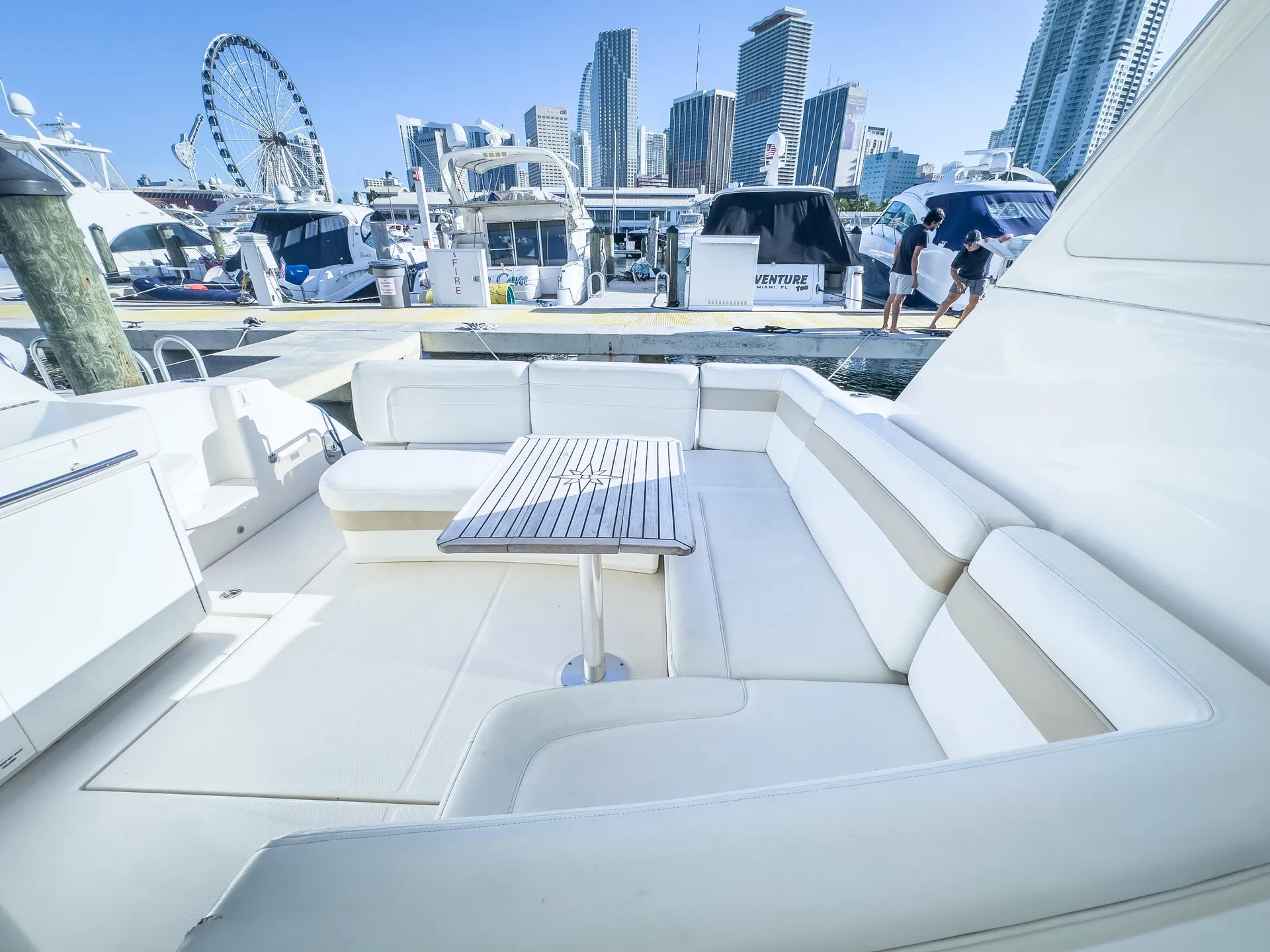 SEA RAY BOATS 450 SUNDANCER (ZEUS DRIVE) in Miami, FL — photo 8